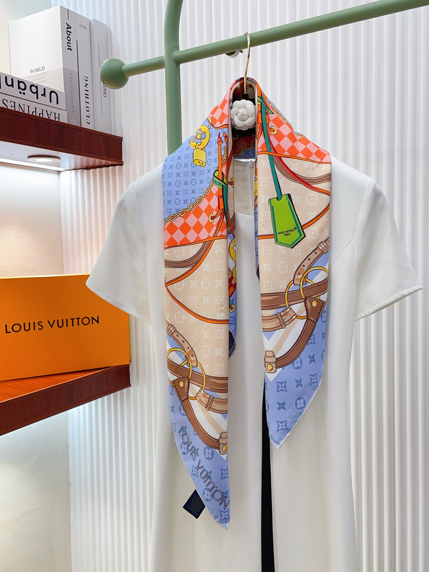 ✨✨【18姆米 双面同色】新款小香‼️美翻了[流泪]最新御用殿堂级极品‼️经典元素图案设计风格❗️美丽至