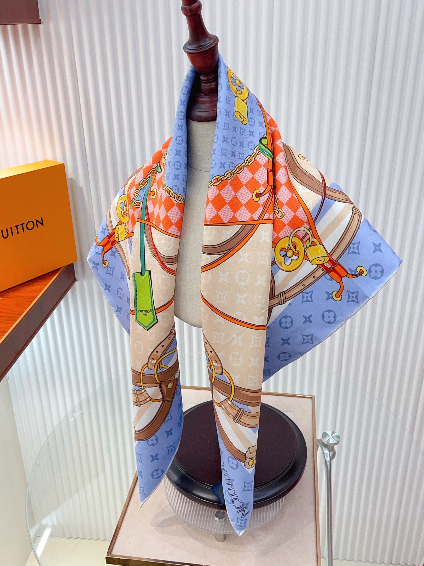 ✨✨【18姆米 双面同色】新款小香‼️美翻了[流泪]最新御用殿堂级极品‼️经典元素图案设计风格❗️美丽至