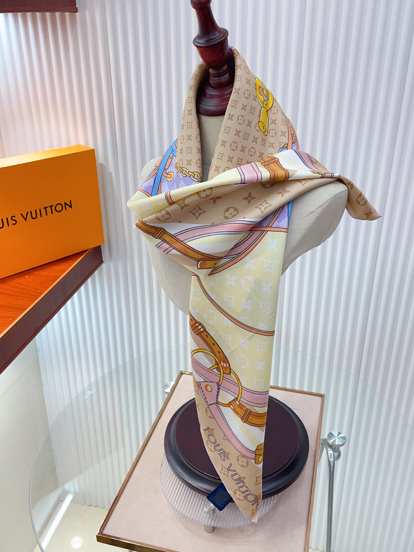 ✨✨【18姆米 双面同色】新款小香‼️美翻了[流泪]最新御用殿堂级极品‼️经典元素图案设计风格❗️美丽至