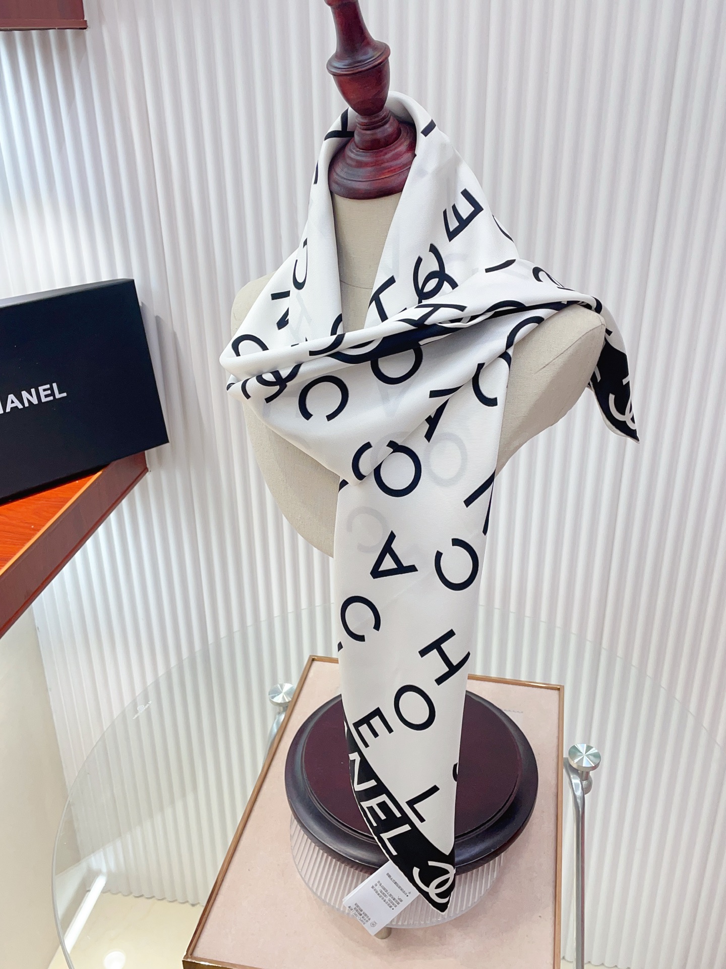 ✨✨【18姆米 双面同色】新款小香‼️美翻了[流泪]最新御用殿堂级极品‼️经典元素图案设计风格❗️美丽至