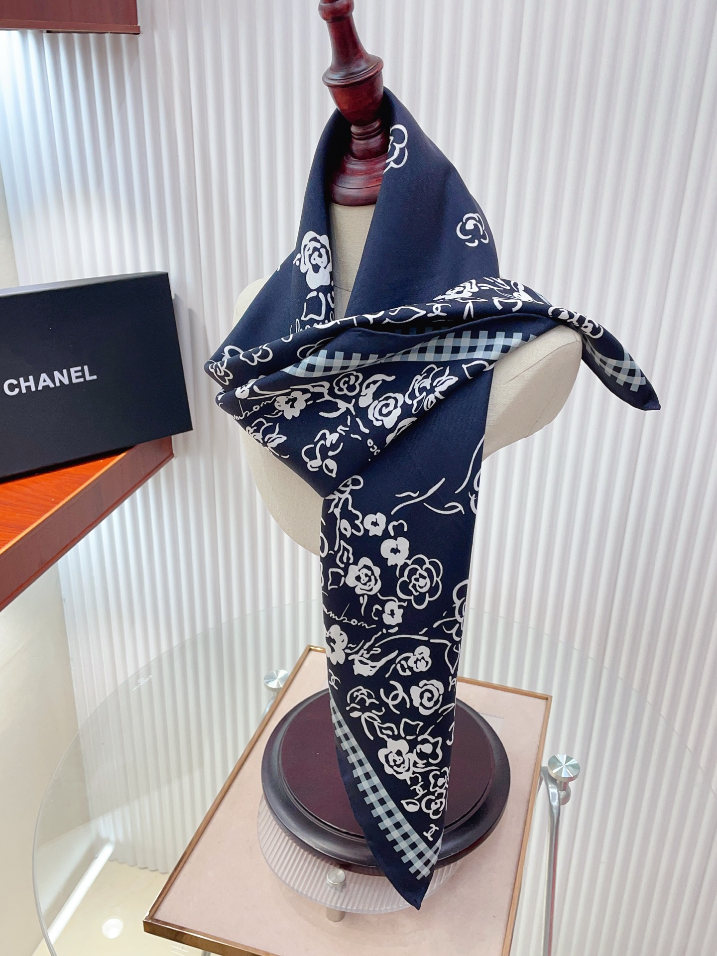 ✨✨【18姆米 双面同色】新款小香‼️美翻了[流泪]最新御用殿堂级极品‼️经典元素图案设计风格❗️美丽至