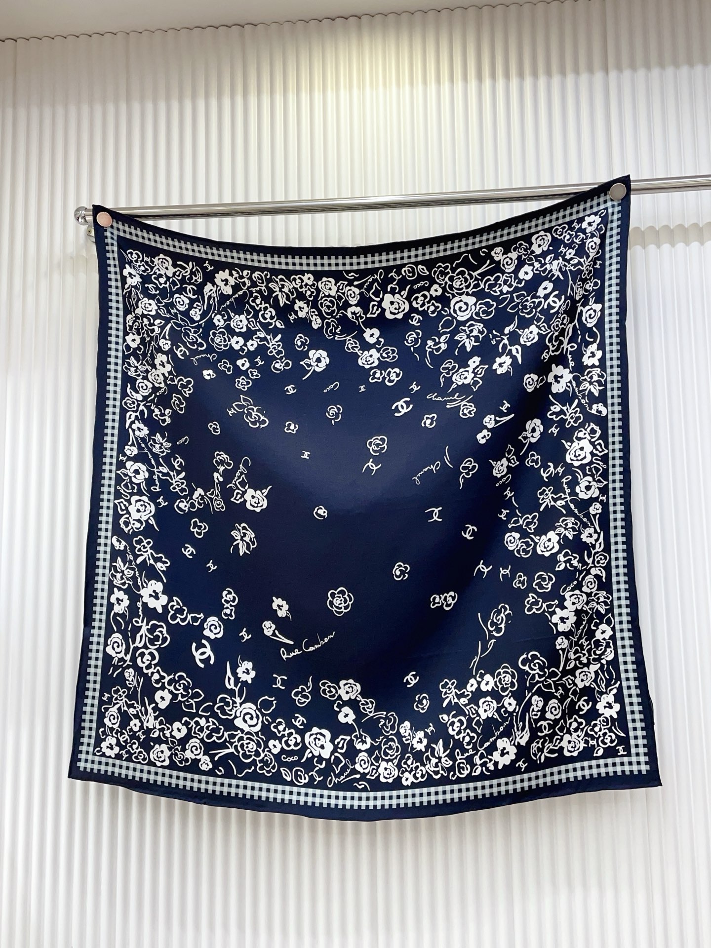 ✨✨【18姆米 双面同色】新款小香‼️美翻了[流泪]最新御用殿堂级极品‼️经典元素图案设计风格❗️美丽至