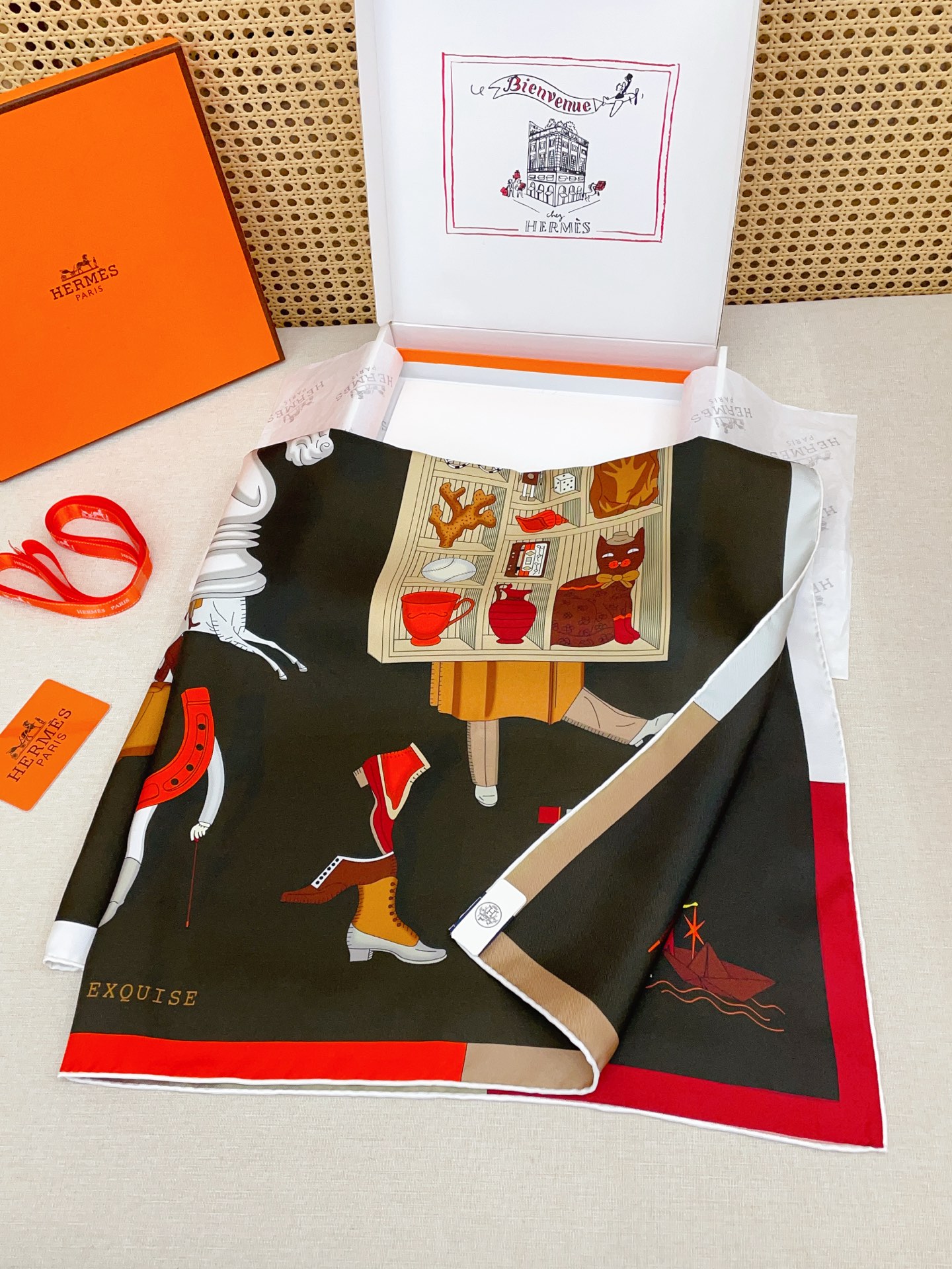 ✨✨【18姆米 双面同色】H**S真丝新款🆕👏👏买了都说好看‼️推荐💕【精巧错觉 90】真丝方巾，顶级工