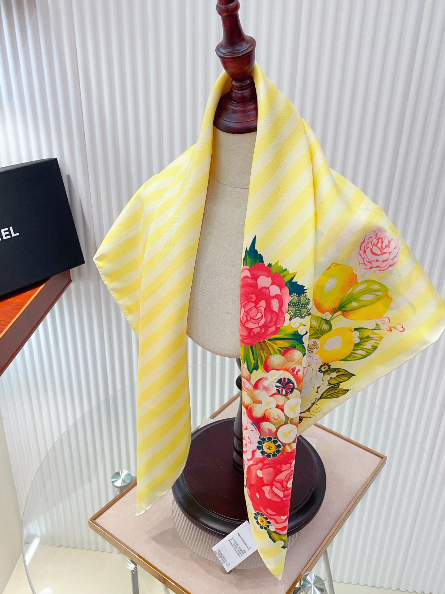 ✨✨【18姆米 双面同色】新款小香‼️美翻了[流泪]最新御用殿堂级极品‼️经典元素图案设计风格❗️美丽至