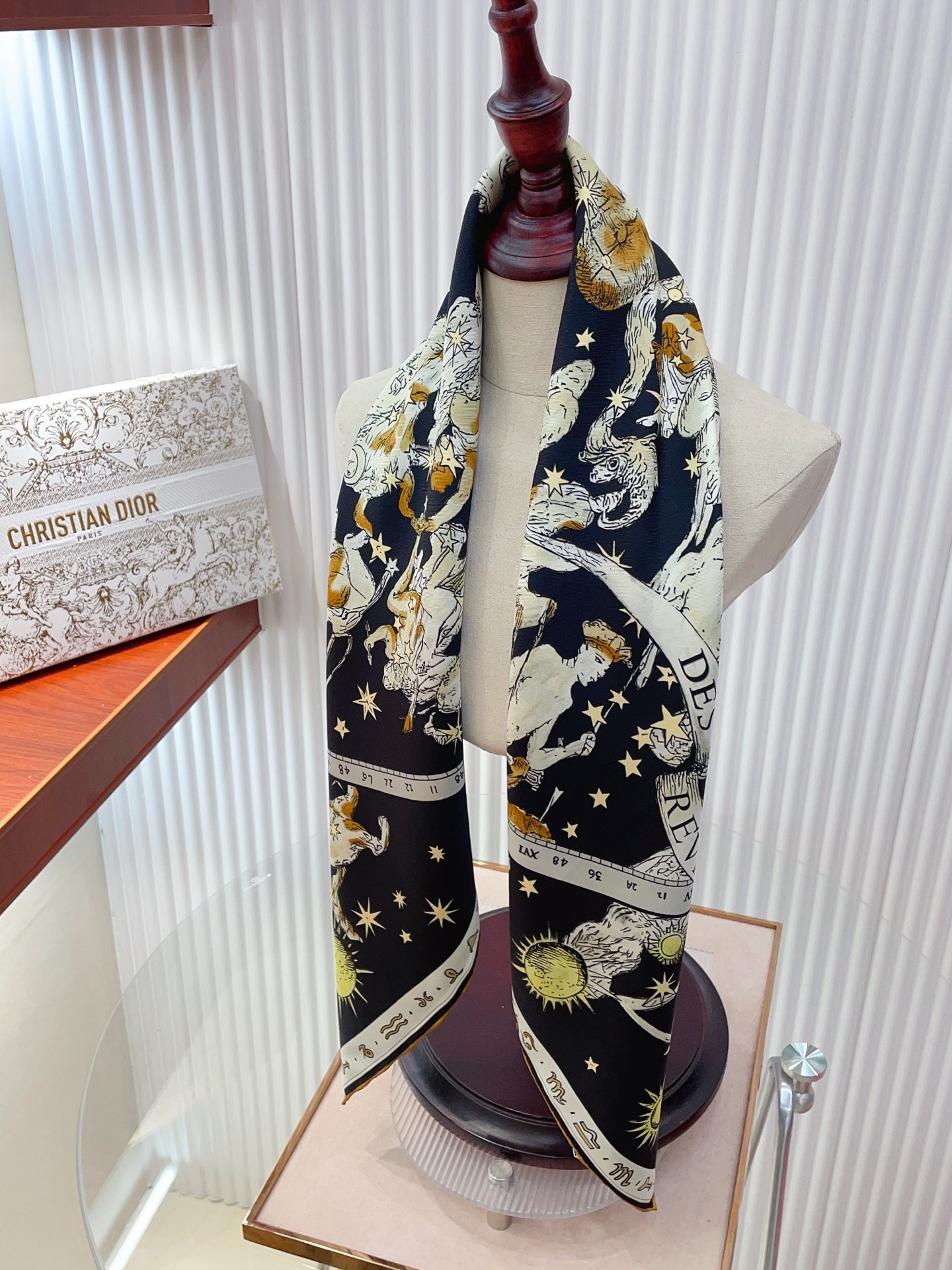 ✨✨【18姆米 双面同色】高级感爆棚❗️CD【星空🌌星座 90】高级时髦风‼️配色非常考究，图案匠心，上