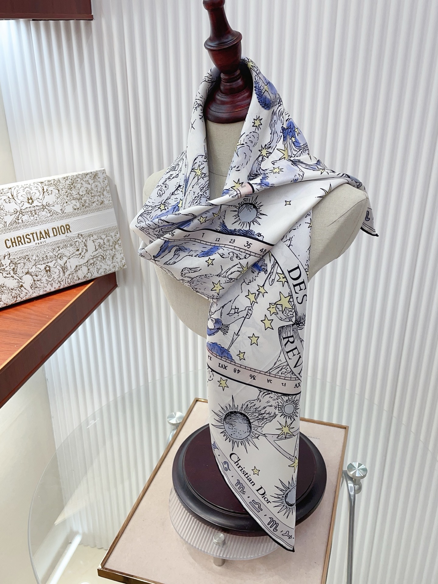 ✨✨【18姆米 双面同色】高级感爆棚❗️CD【星空🌌星座 90】高级时髦风‼️配色非常考究，图案匠心，上