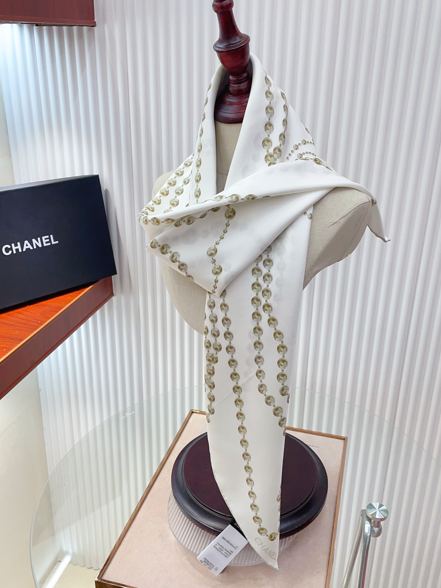 ✨✨【18姆米 双面同色】新款小香‼️美翻了[流泪]最新御用殿堂级极品‼️经典元素图案设计风格❗️美丽至