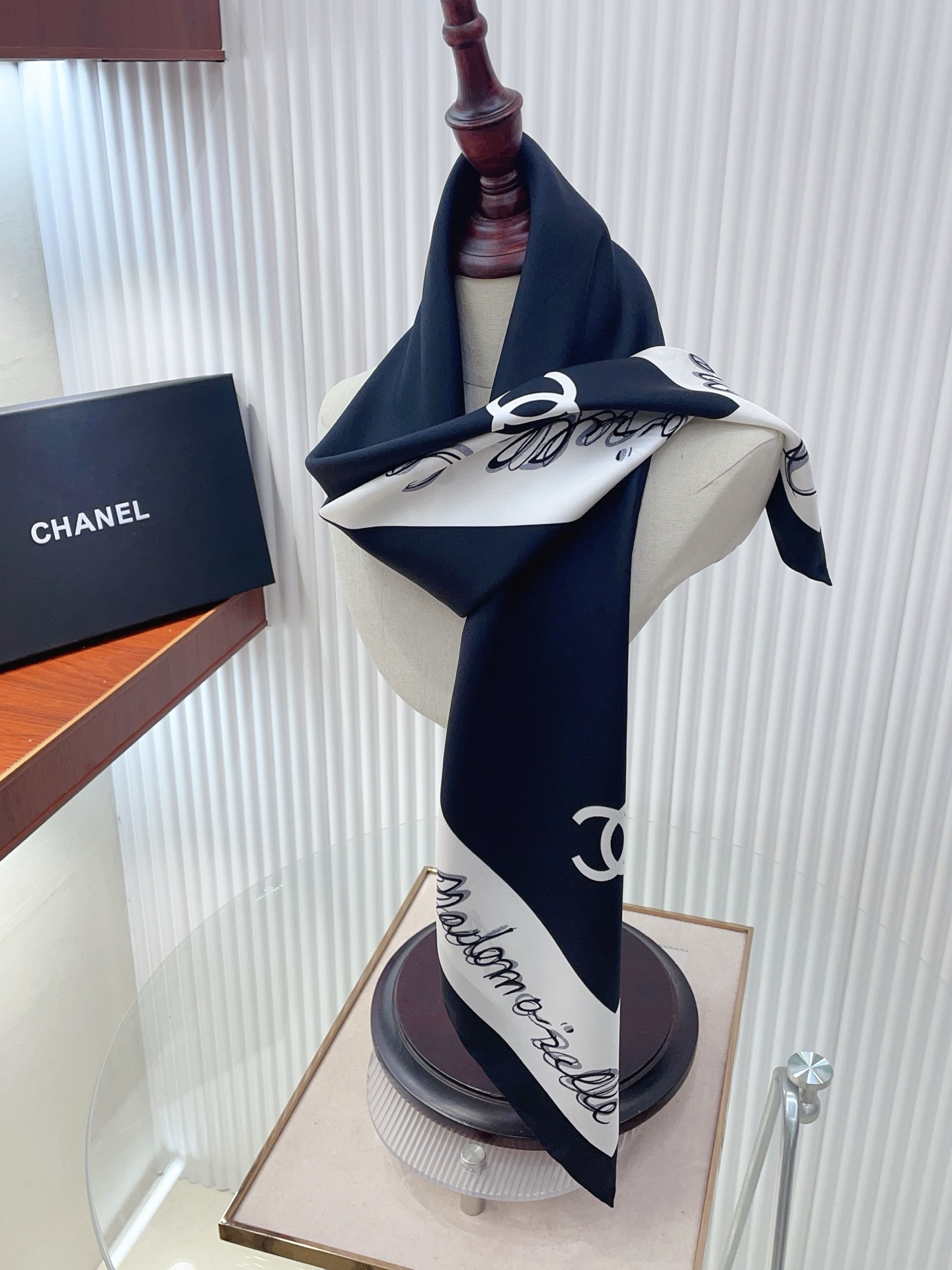 ✨✨【18姆米 双面同色】新款小香‼️美翻了[流泪]最新御用殿堂级极品‼️经典元素图案设计风格❗️美丽至