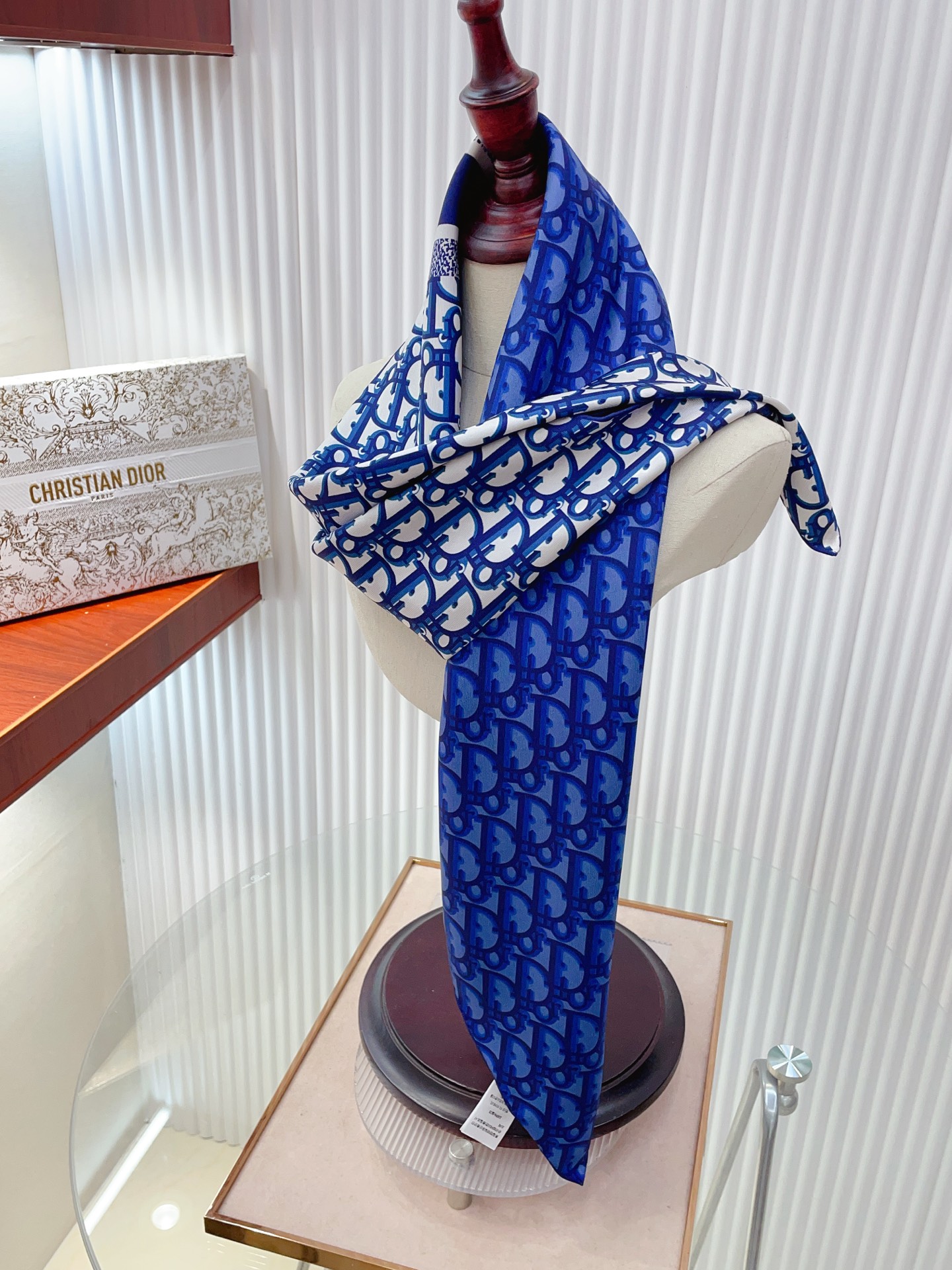 ✨✨【18姆米 双面同色】高级感爆棚❗️CD【双色🎨字母90】高级时髦风‼️配色非常考究，图案匠心，上身