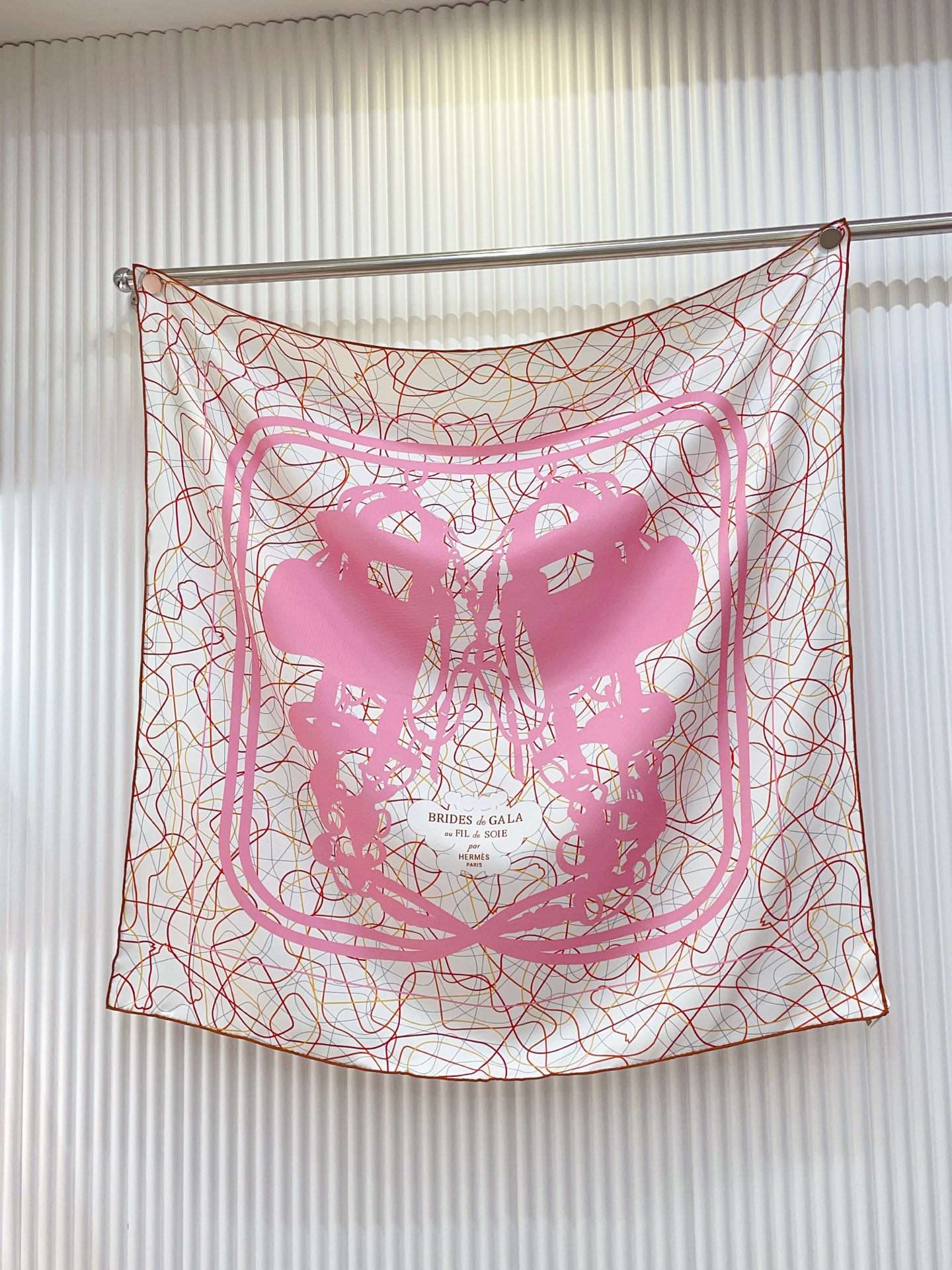 ✨✨【18姆米 双面同色】H**S真丝新款🆕👏👏买了都说好看‼️推荐💕【华丽的缰巒线条版 90】真丝方巾