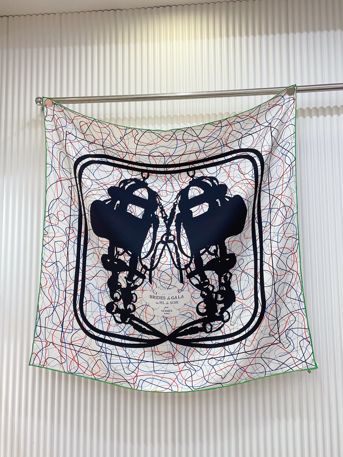 ✨✨【18姆米 双面同色】H**S真丝新款🆕👏👏买了都说好看‼️推荐💕【华丽的缰巒线条版 90】真丝方巾