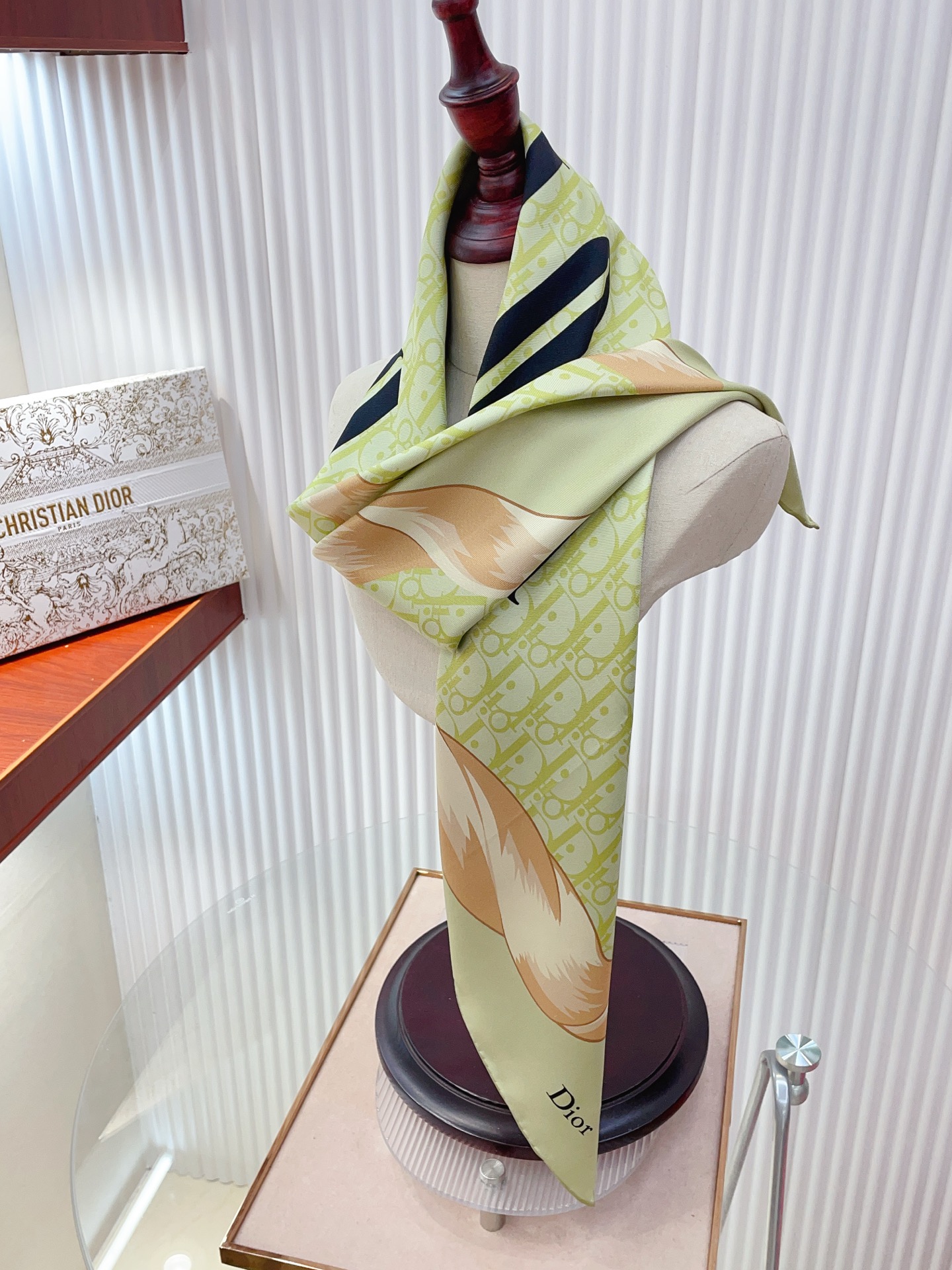 ✨✨【18姆米 双面同色】高级感爆棚❗️CD【字母🌺元素90】高级时髦风‼️配色非常考究，图案匠心，上身