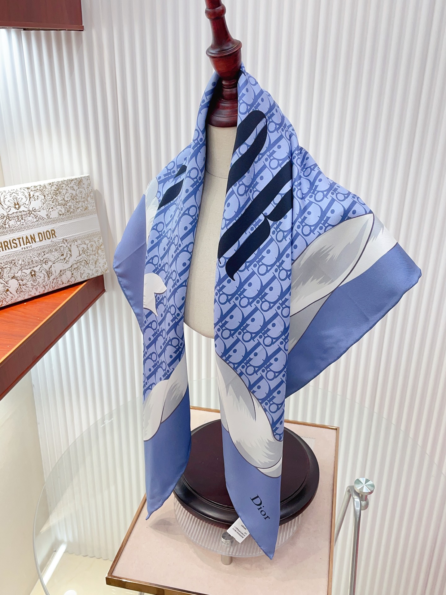 ✨✨【18姆米 双面同色】高级感爆棚❗️CD【字母🌺元素90】高级时髦风‼️配色非常考究，图案匠心，上身