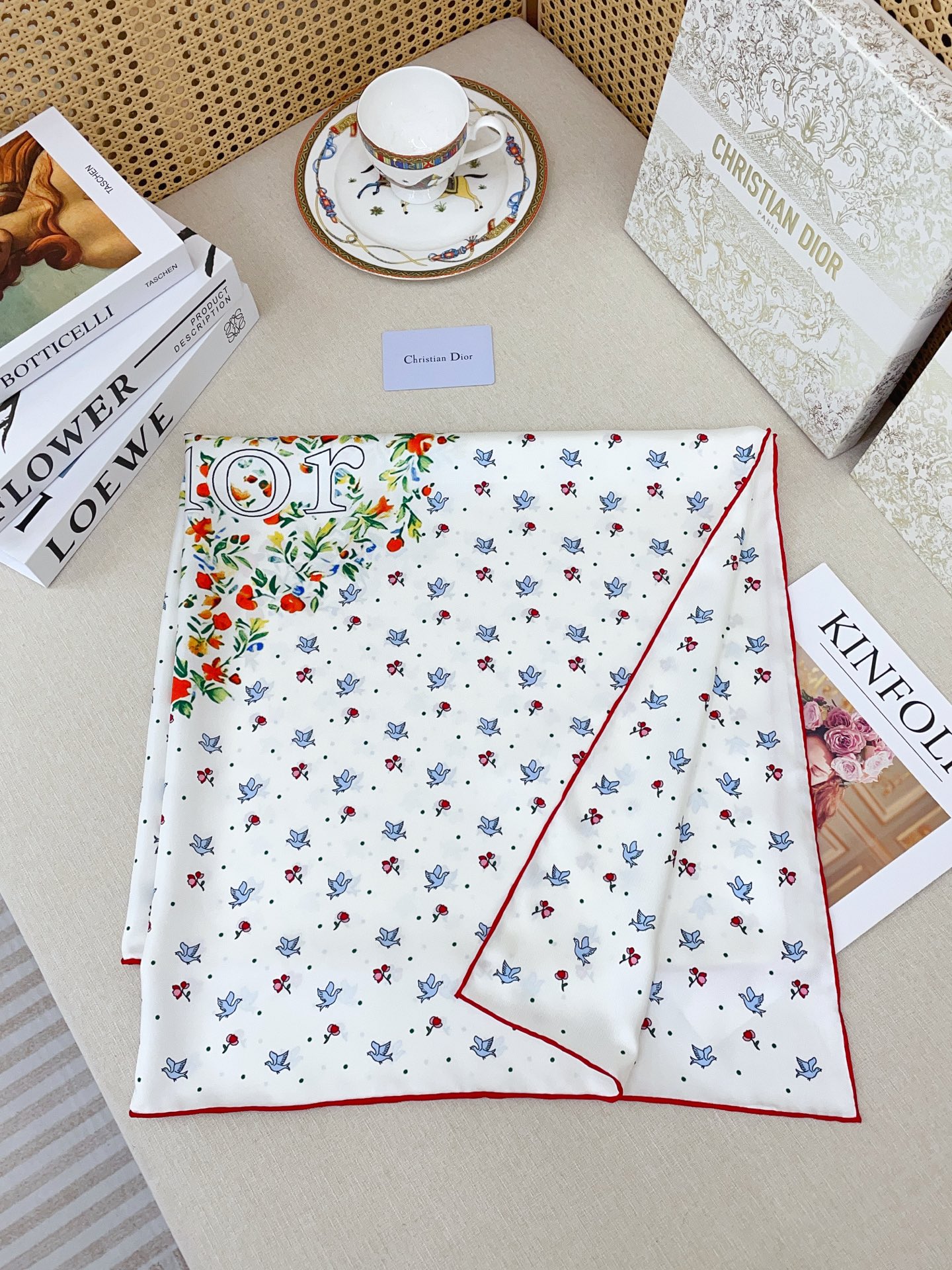 ✨✨【18姆米 双面同色】高级感爆棚❗️CD【爱心🌺字母90】高级时髦风‼️配色非常考究，图案匠心，上身