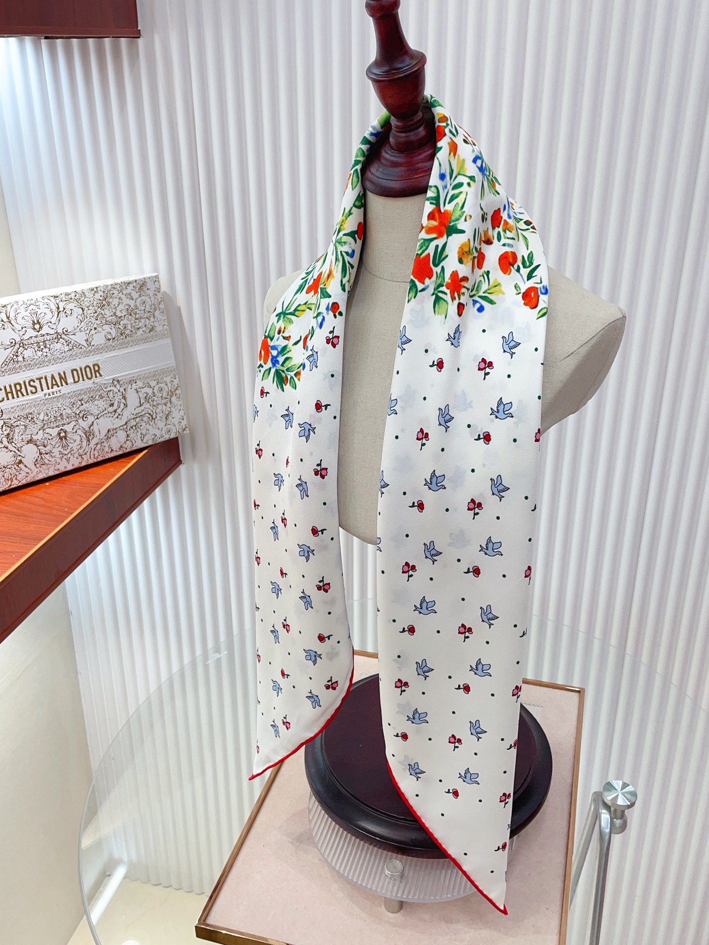 ✨✨【18姆米 双面同色】高级感爆棚❗️CD【爱心🌺字母90】高级时髦风‼️配色非常考究，图案匠心，上身