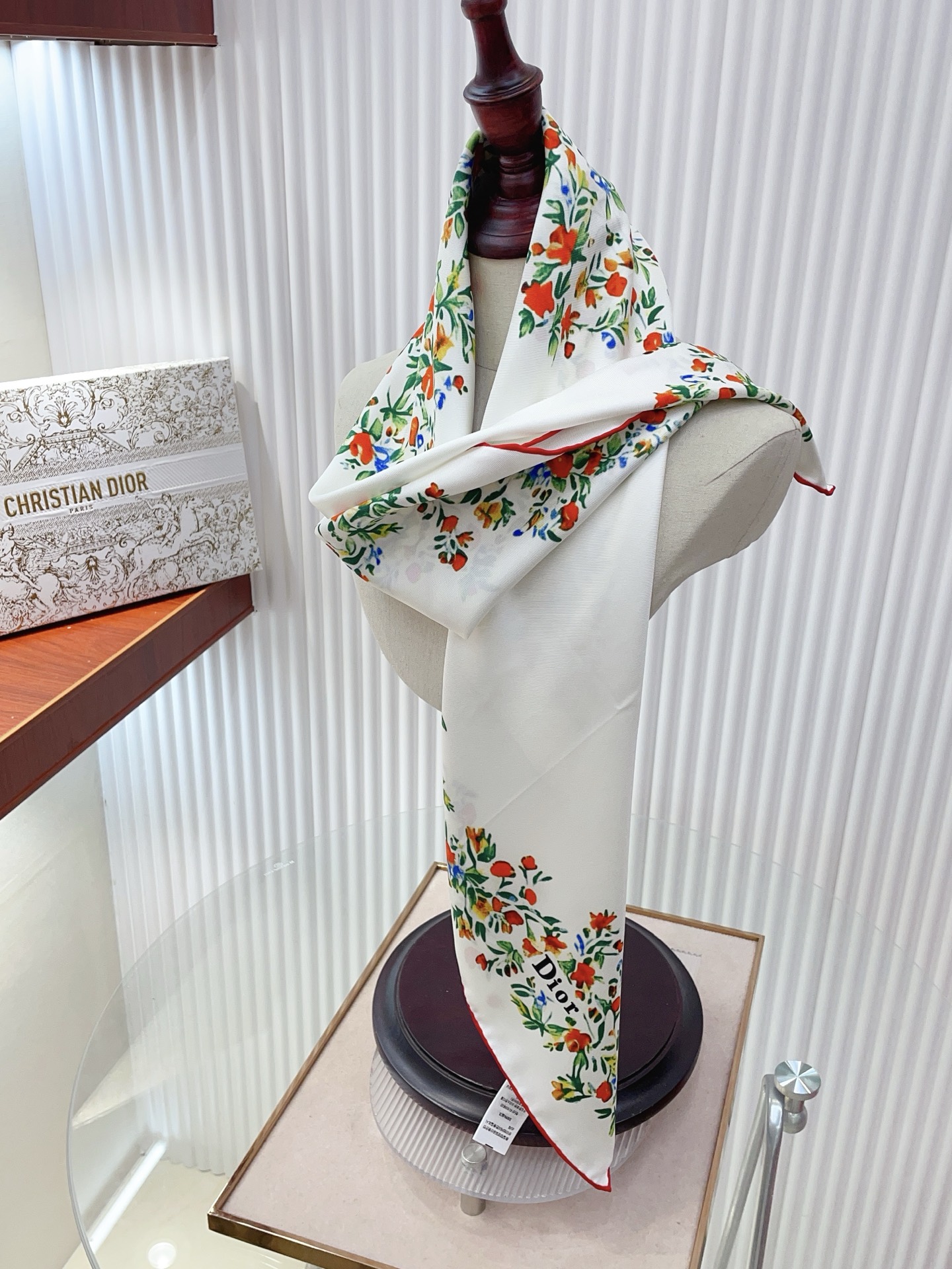 ✨✨【18姆米 双面同色】高级感爆棚❗️CD【爱心🌺字母90】高级时髦风‼️配色非常考究，图案匠心，上身