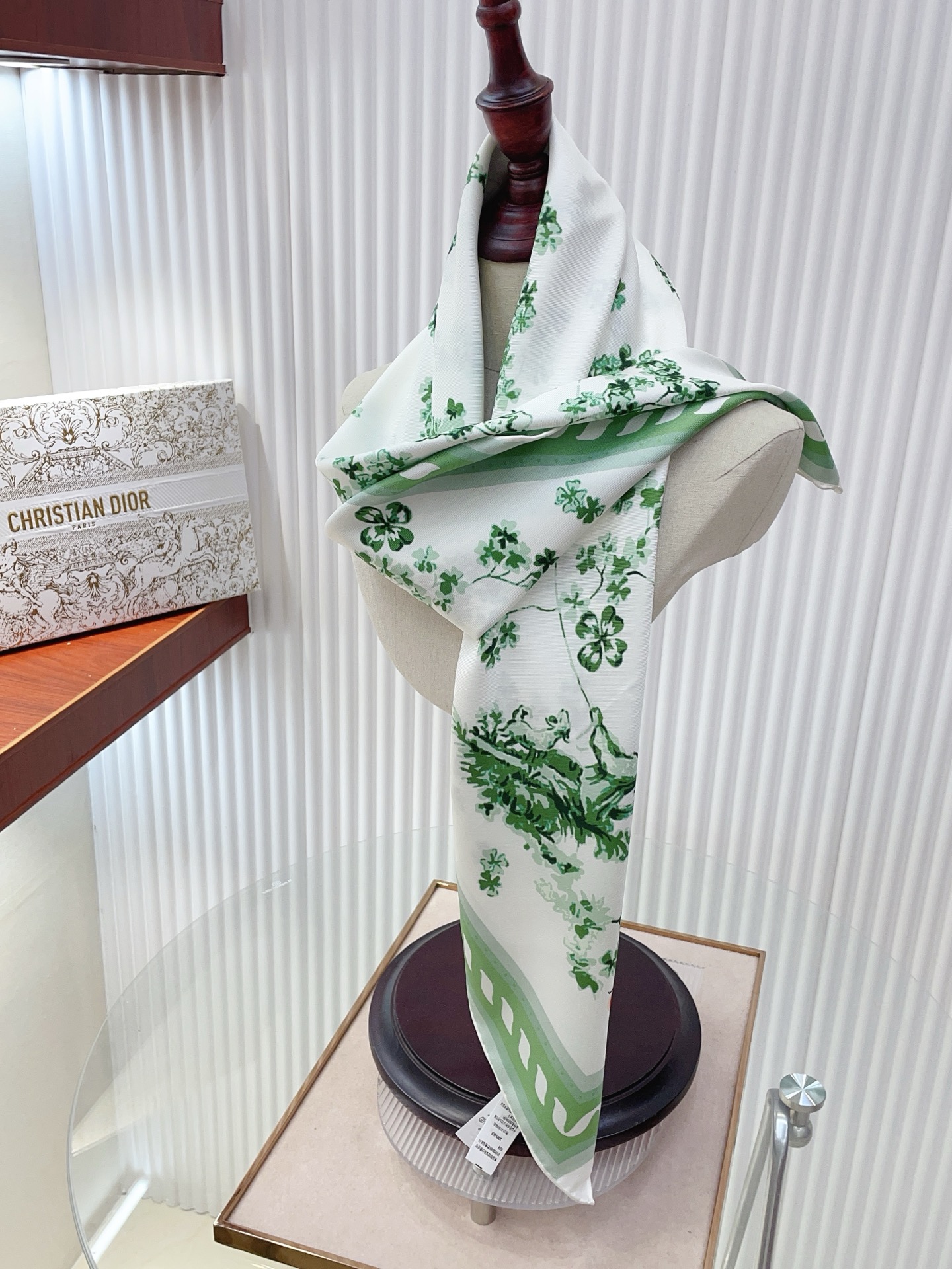 ✨✨【18姆米 双面同色】高级感爆棚❗️CD【绿色四叶草 90】高级时髦风‼️配色非常考究，图案匠心，上