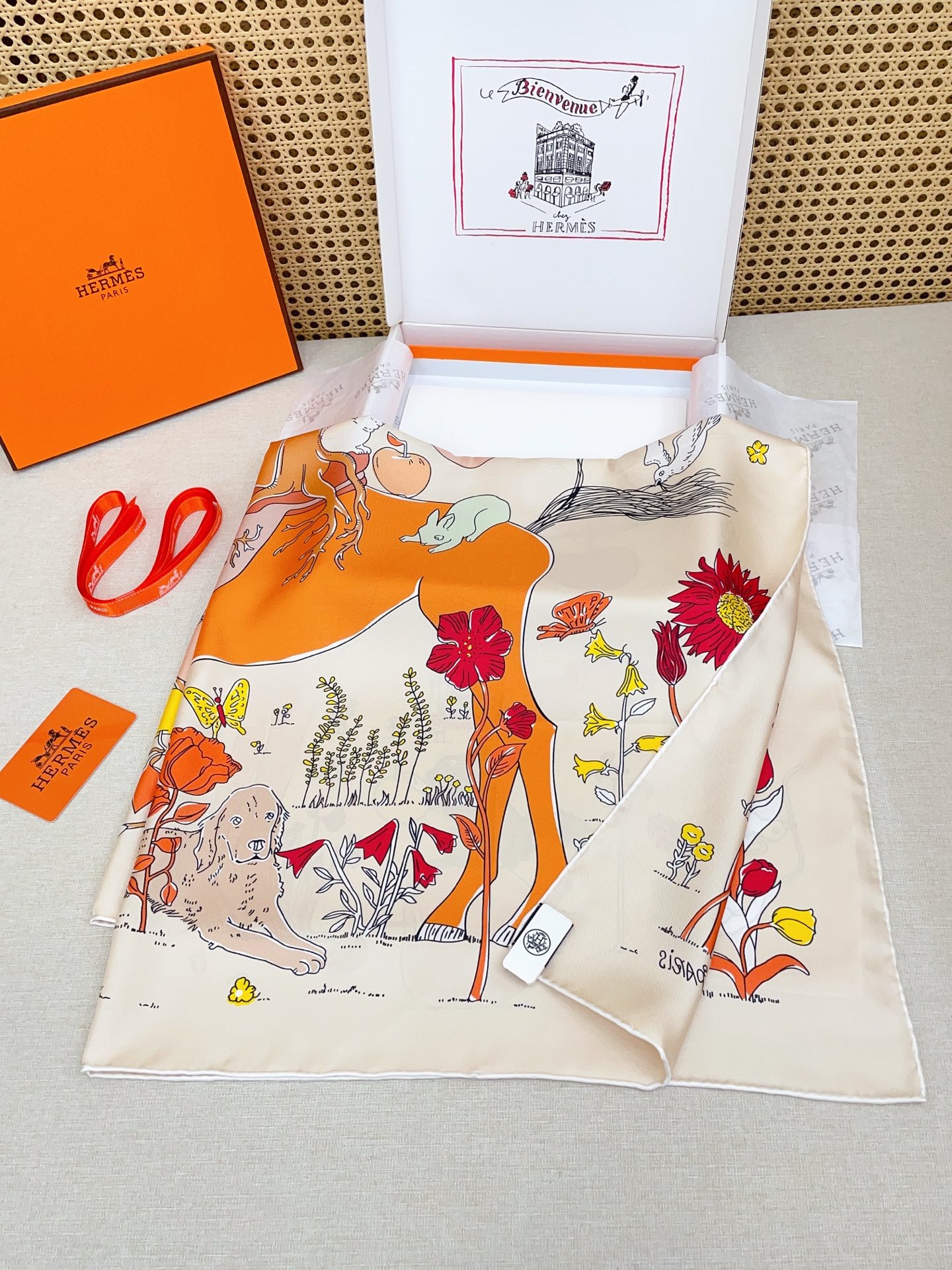 ✨✨【18姆米 双面同色】H**S真丝新款🆕👏👏买了都说好看‼️推荐💕【马鞍上的苹果树 90】真丝方巾，