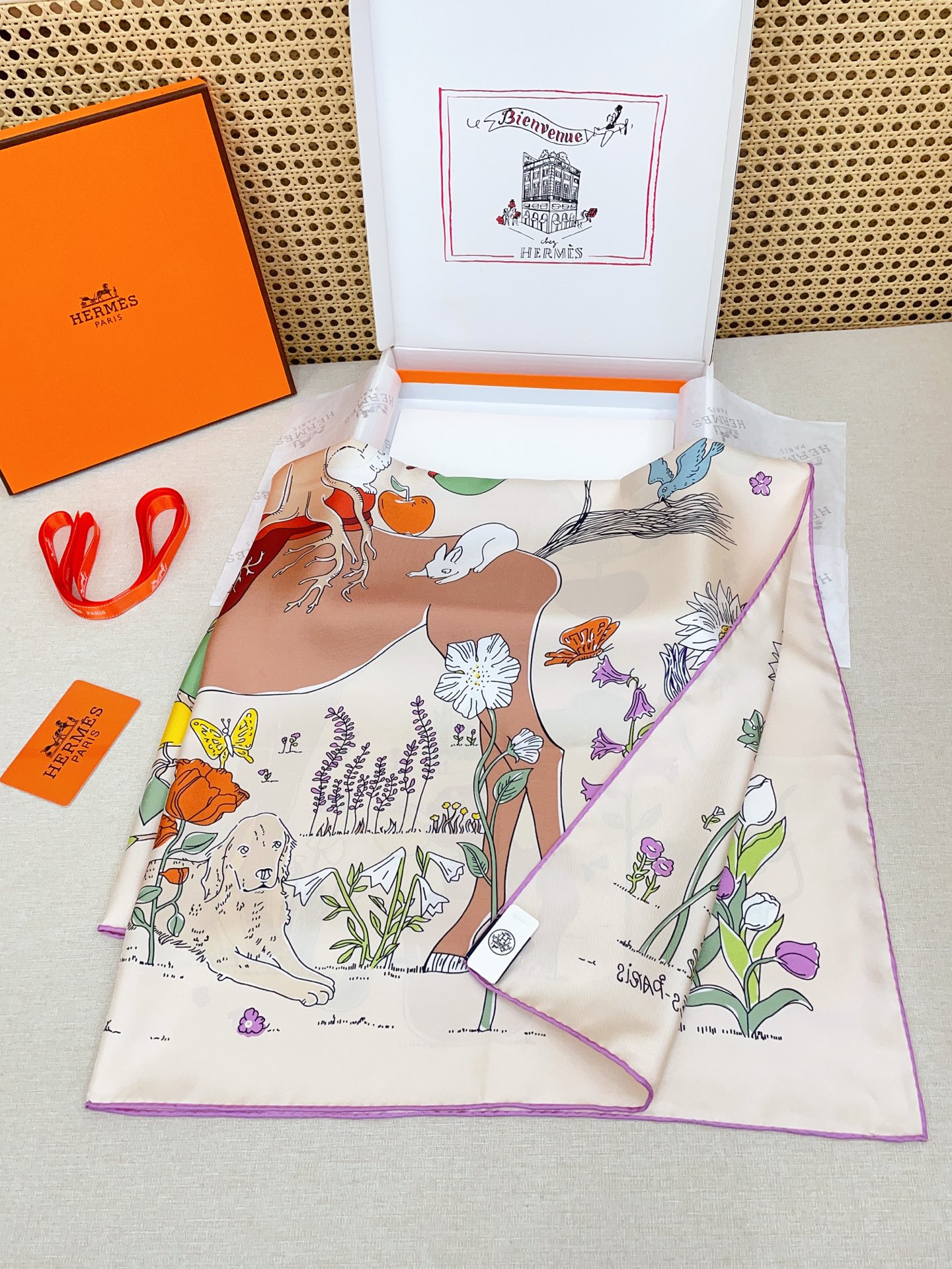 ✨✨【18姆米 双面同色】H**S真丝新款🆕👏👏买了都说好看‼️推荐💕【马鞍上的苹果树 90】真丝方巾，