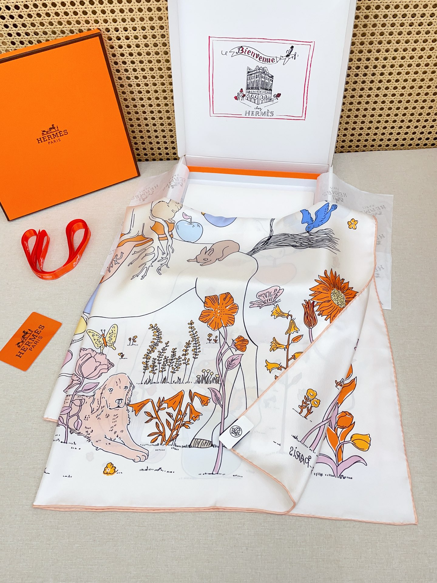 ✨✨【18姆米 双面同色】H**S真丝新款🆕👏👏买了都说好看‼️推荐💕【马鞍上的苹果树 90】真丝方巾，