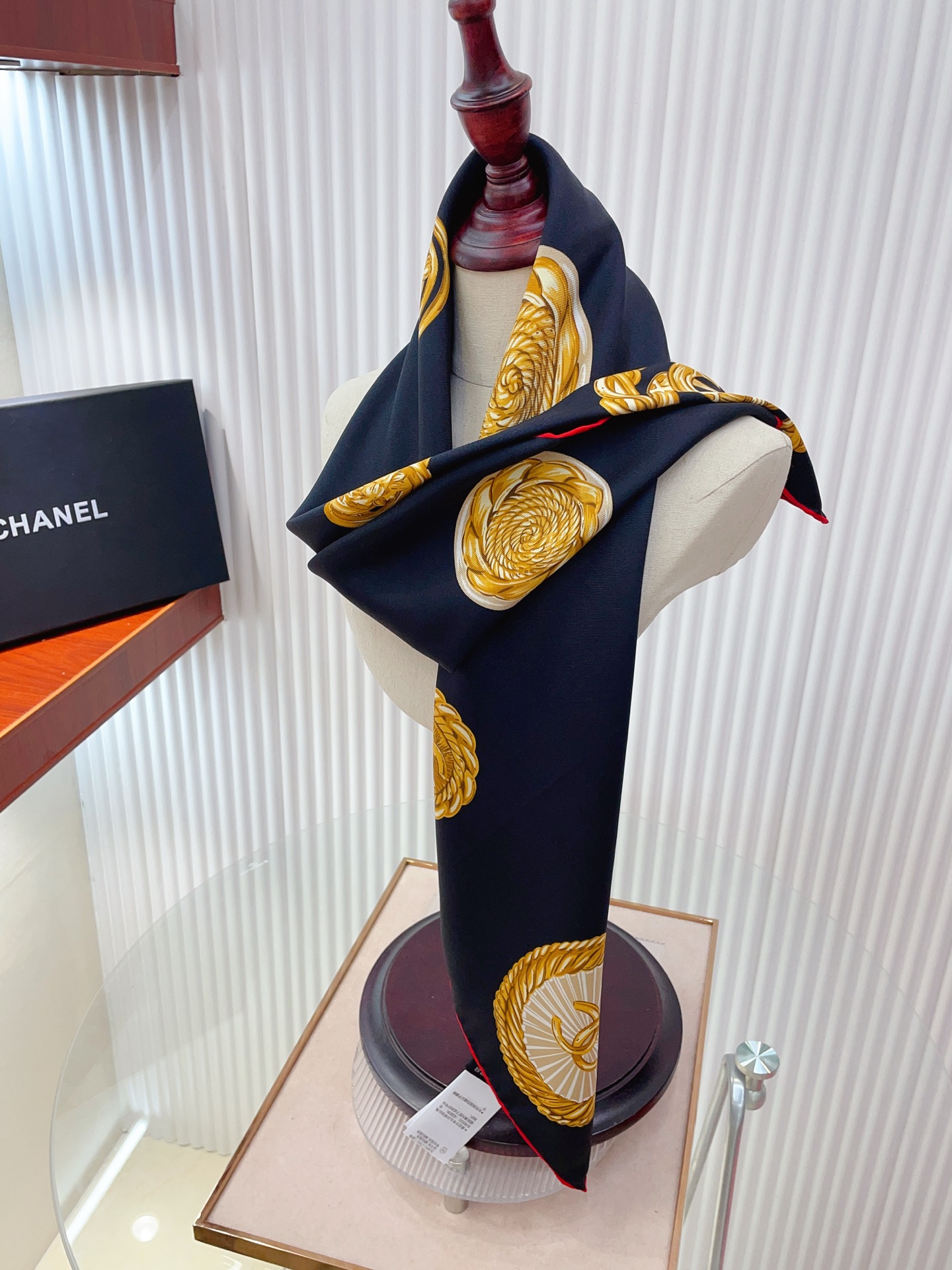 ✨✨【18姆米 双面同色】新款小香‼️美翻了[流泪]最新御用殿堂级极品‼️经典元素图案设计风格❗️美丽至