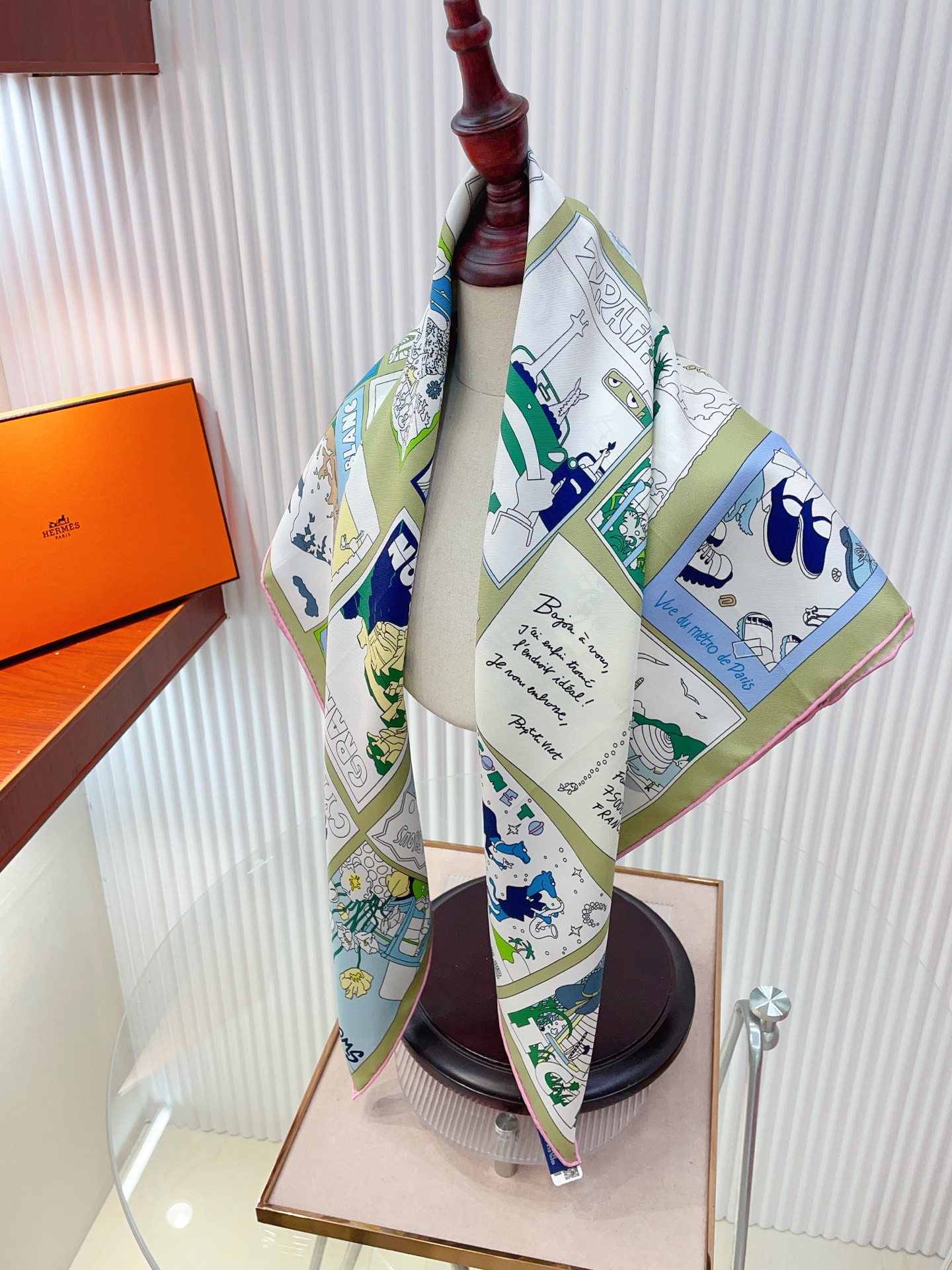 ✨✨【18姆米 双面同色】H**S真丝新款🆕👏👏买了都说好看‼️推荐💕【乐享天地 90】真丝方巾，顶级工