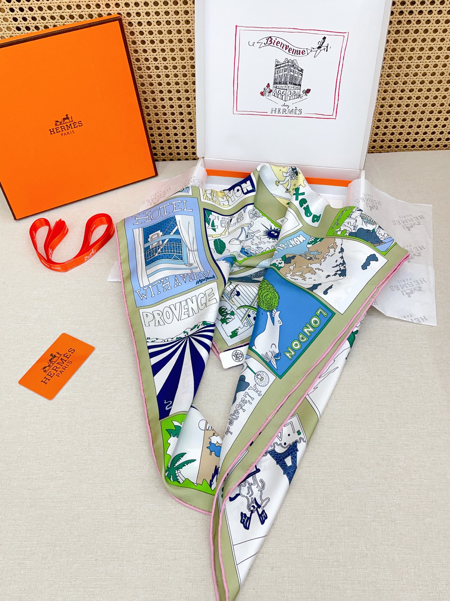 ✨✨【18姆米 双面同色】H**S真丝新款🆕👏👏买了都说好看‼️推荐💕【乐享天地 90】真丝方巾，顶级工