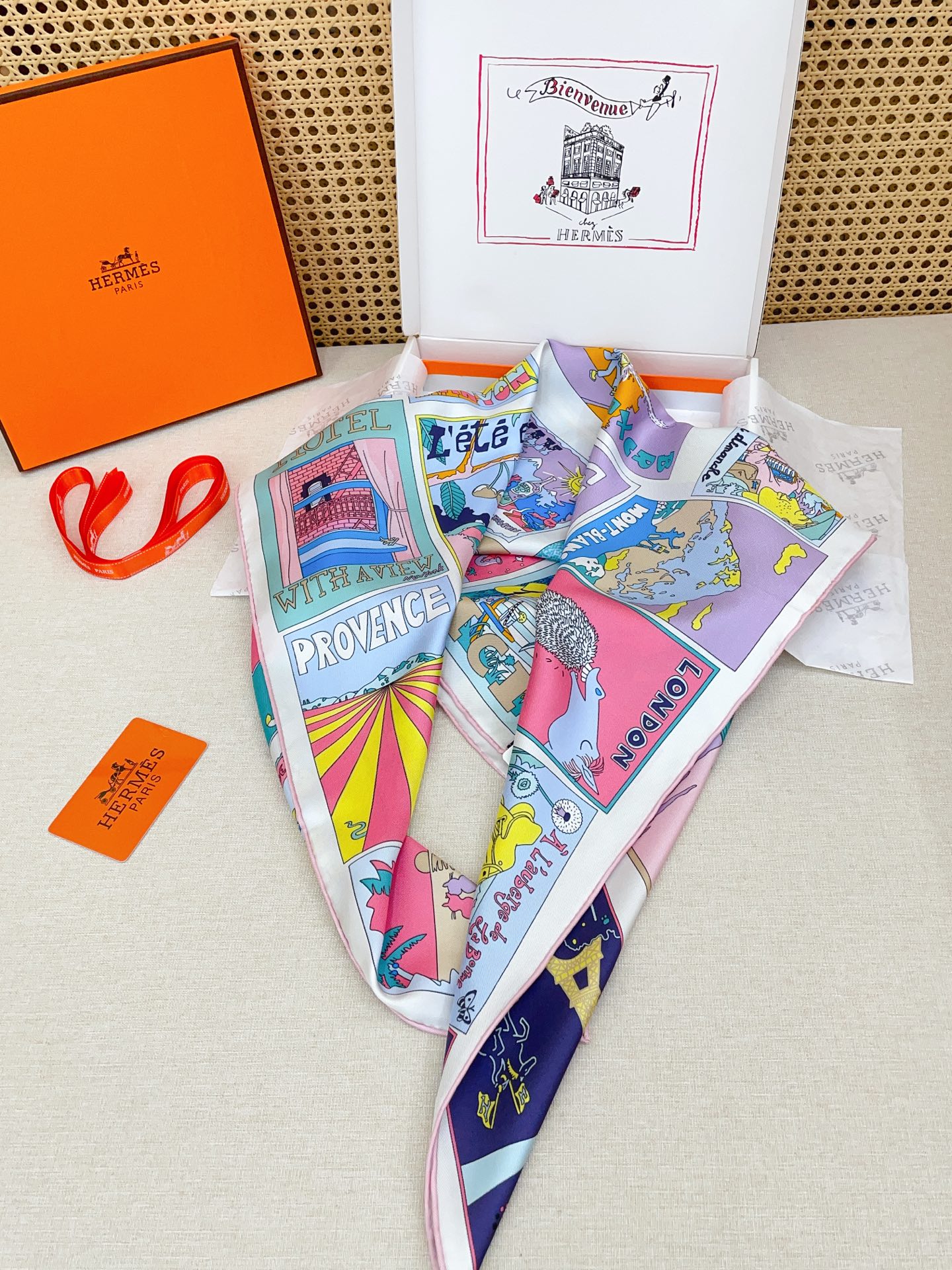 ✨✨【18姆米 双面同色】H**S真丝新款🆕👏👏买了都说好看‼️推荐💕【乐享天地 90】真丝方巾，顶级工