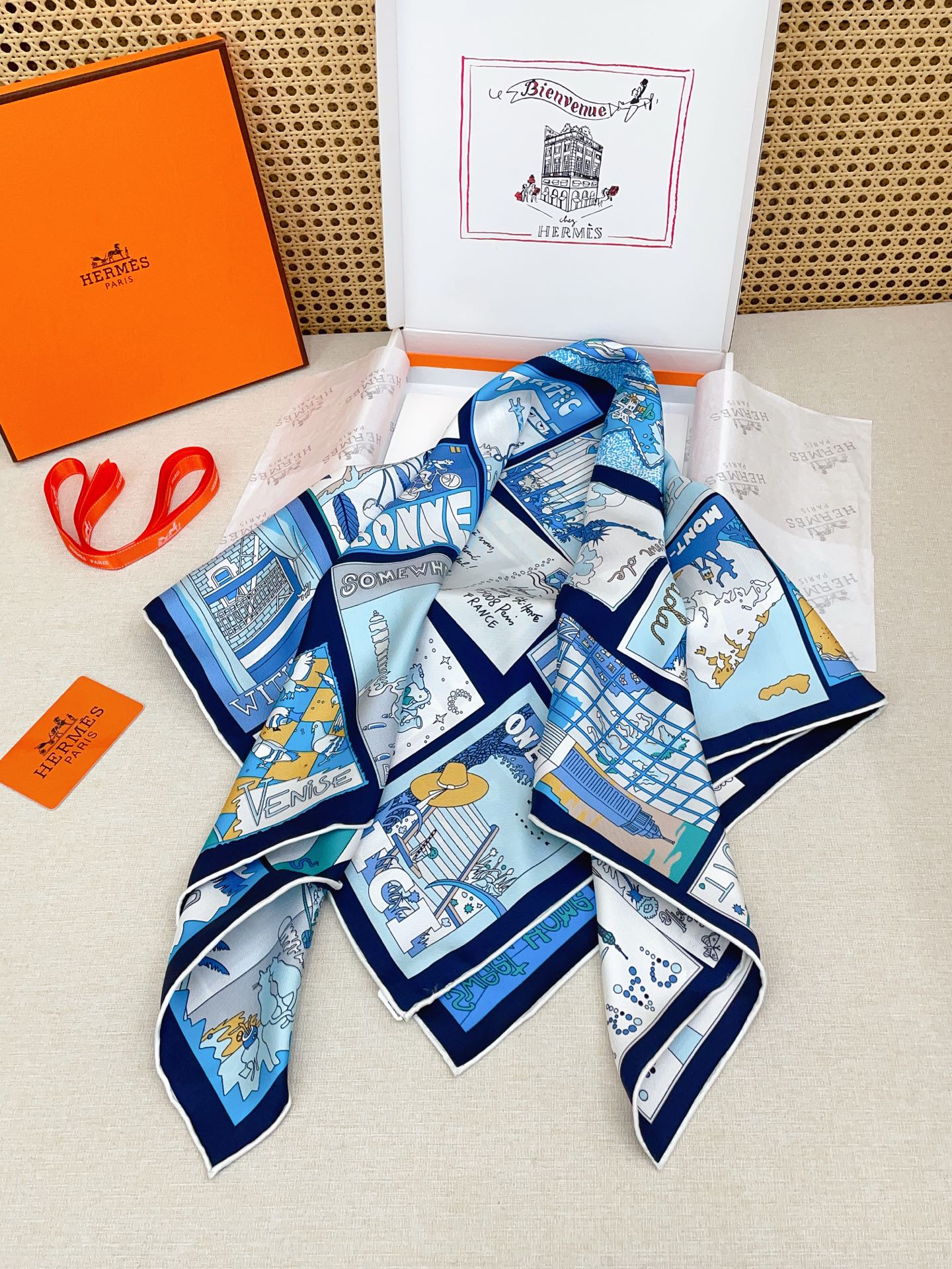 ✨✨【18姆米 双面同色】H**S真丝新款🆕👏👏买了都说好看‼️推荐💕【乐享天地 90】真丝方巾，顶级工