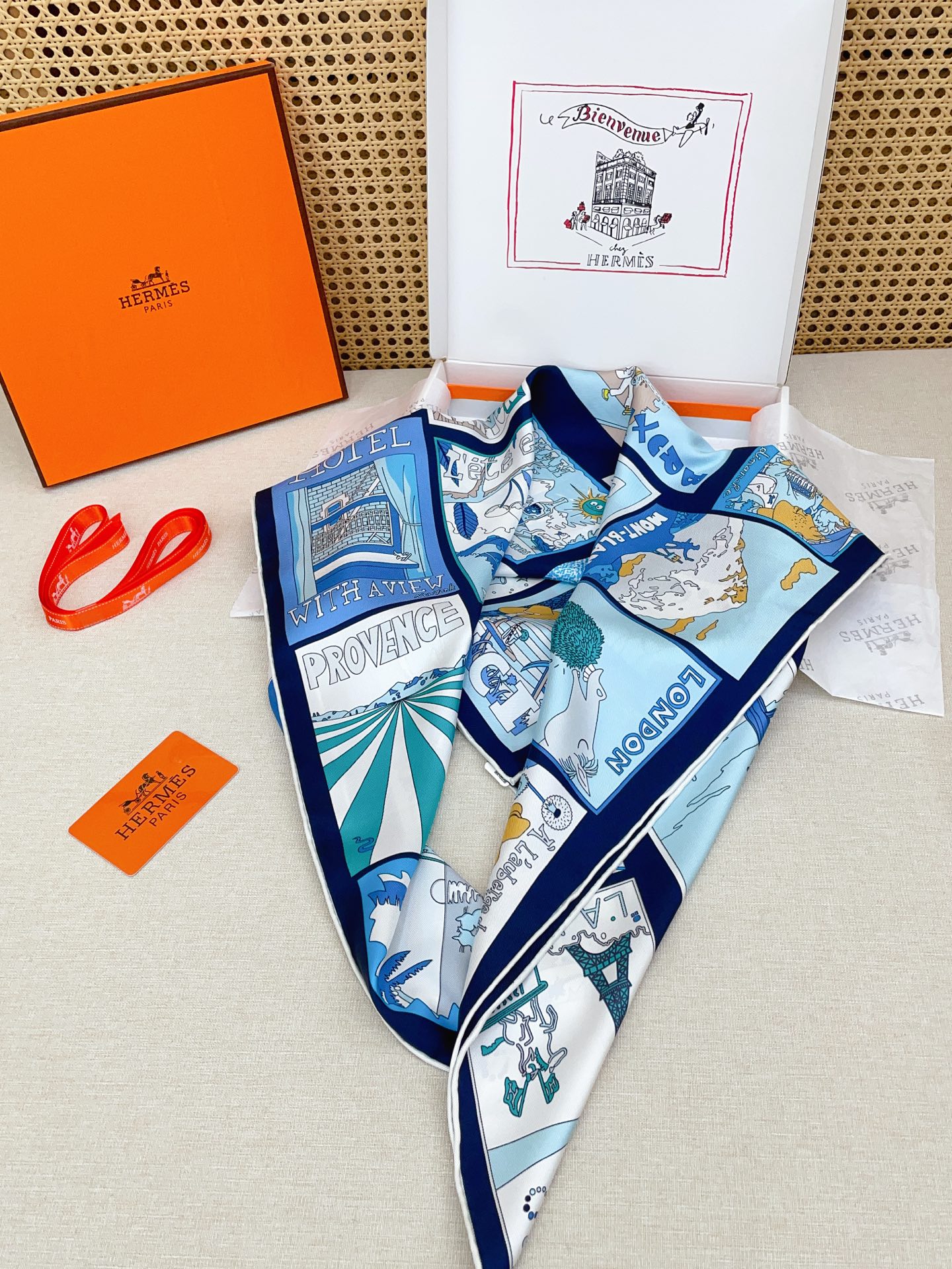 ✨✨【18姆米 双面同色】H**S真丝新款🆕👏👏买了都说好看‼️推荐💕【乐享天地 90】真丝方巾，顶级工