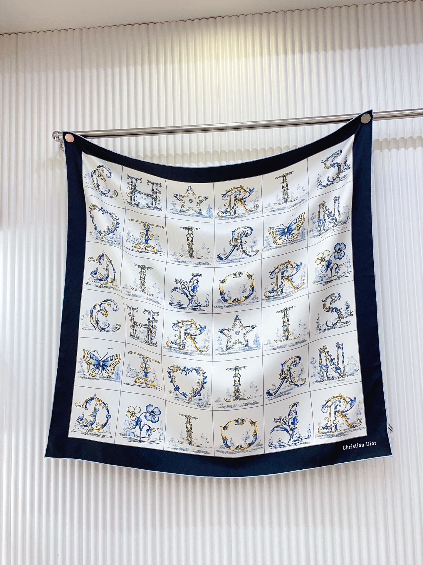 ✨✨【18姆米 双面同色】高级感爆棚❗️CD【花朵🌺元素90】高级时髦风‼️配色非常考究，图案匠心，上身