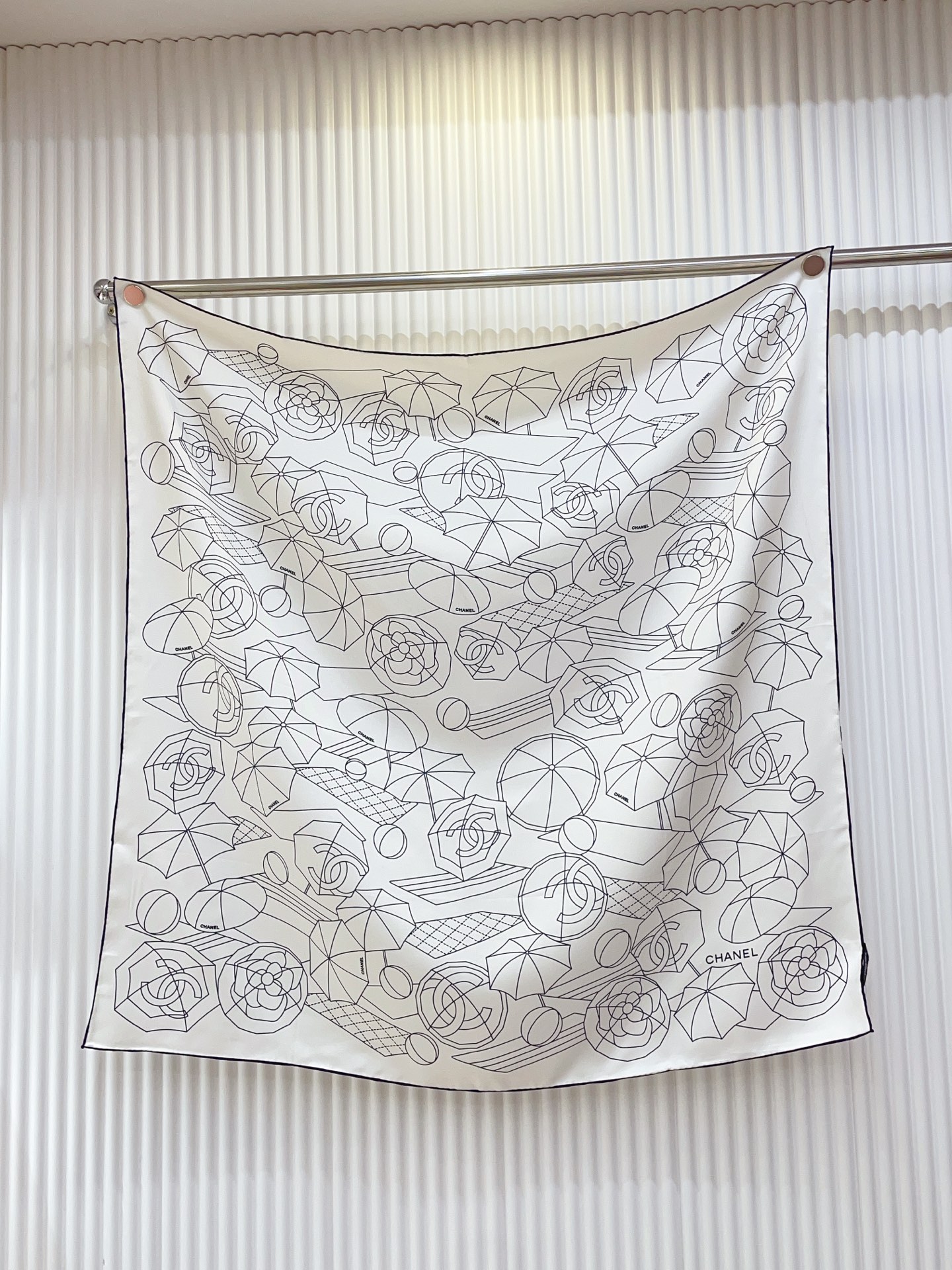 ✨✨【18姆米 双面同色】新款小香‼️美翻了[流泪]最新御用殿堂级极品‼️经典元素图案设计风格❗️美丽至极 真的 上身极