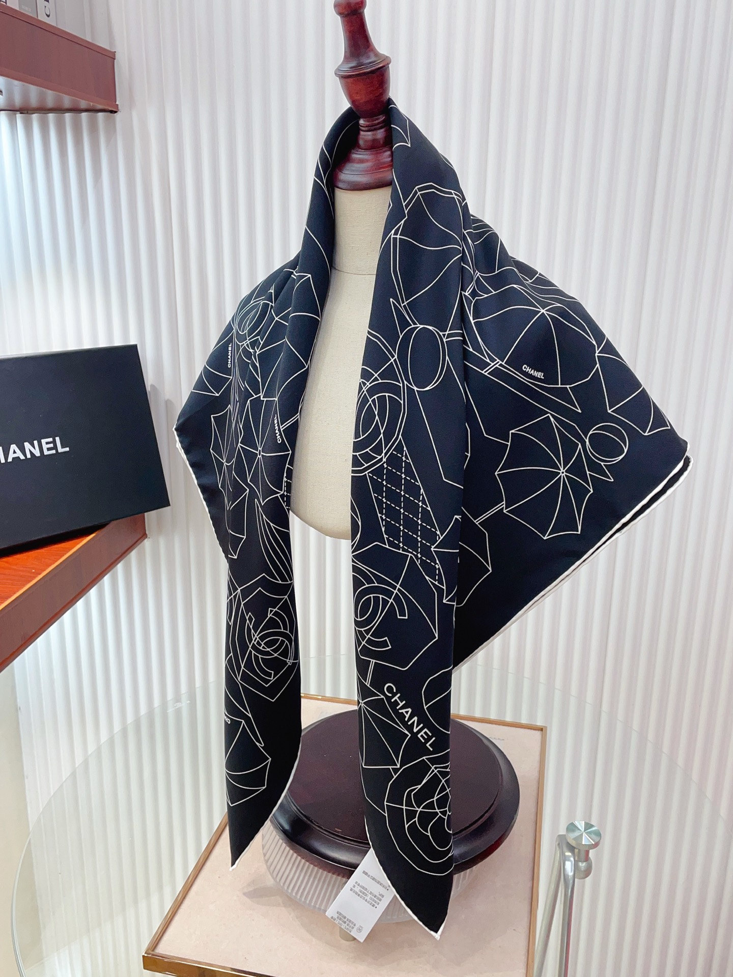 ✨✨【18姆米 双面同色】新款小香‼️美翻了[流泪]最新御用殿堂级极品‼️经典元素图案设计风格❗️美丽至极 真的 上身极