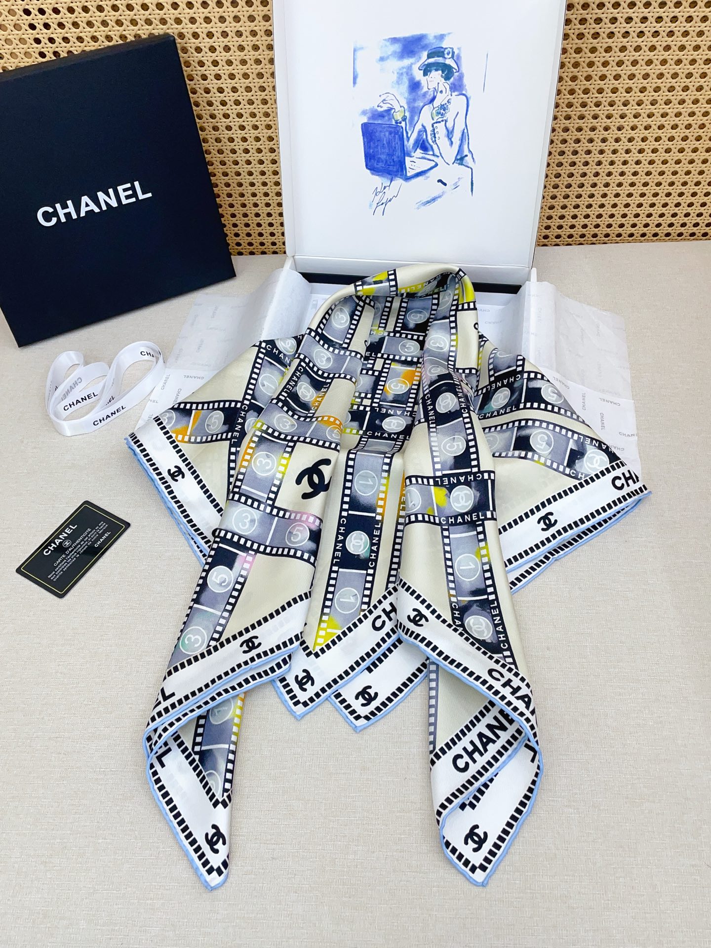 ✨✨【18姆米 双面同色】新款小香‼️美翻了[流泪]最新御用殿堂级极品‼️经典元素图案设计风格❗️美丽至极 真的 上身极