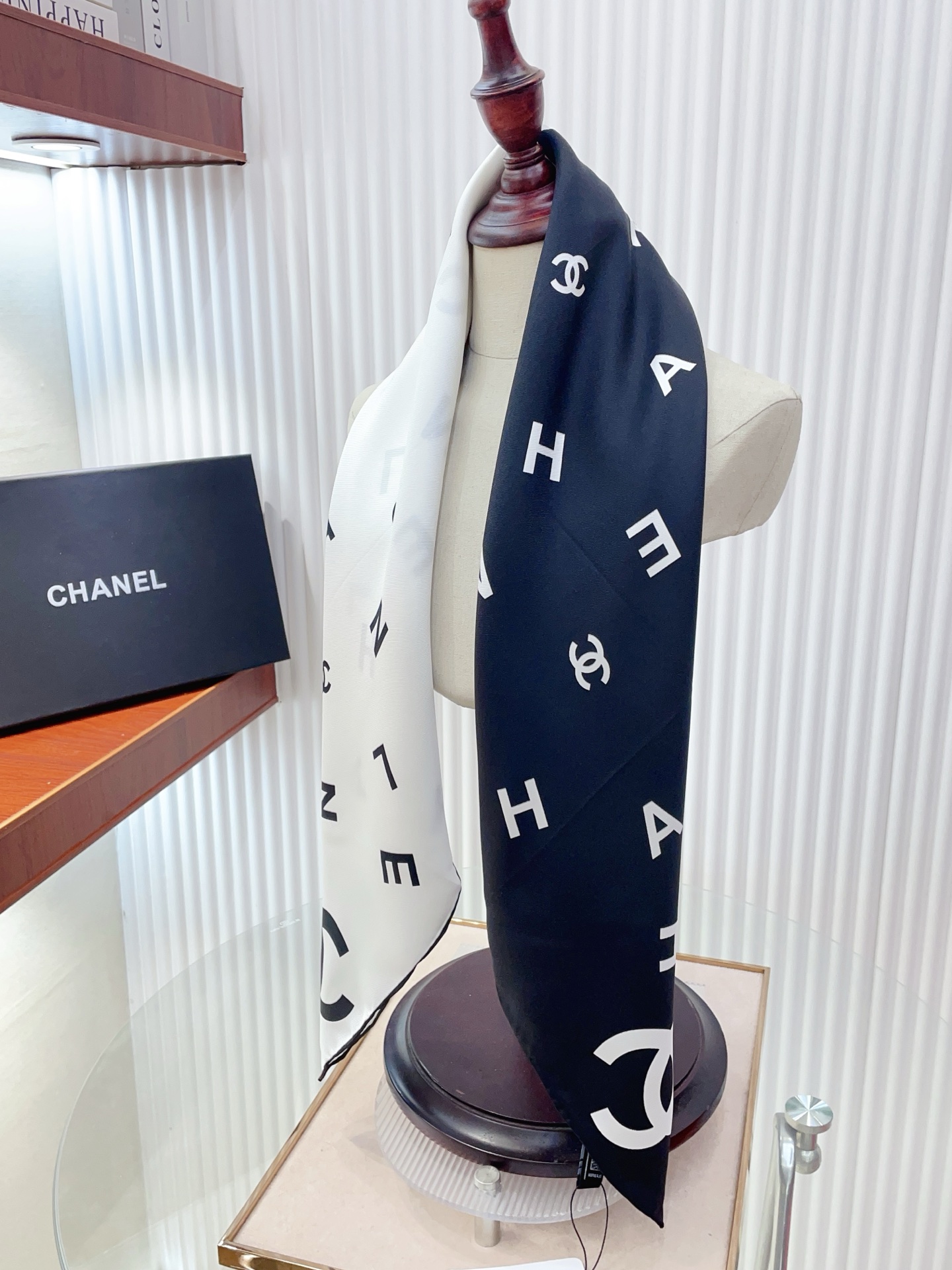 ✨✨【18姆米 双面同色】新款小香‼️美翻了[流泪]最新御用殿堂级极品‼️经典元素图案设计风格❗️美丽至