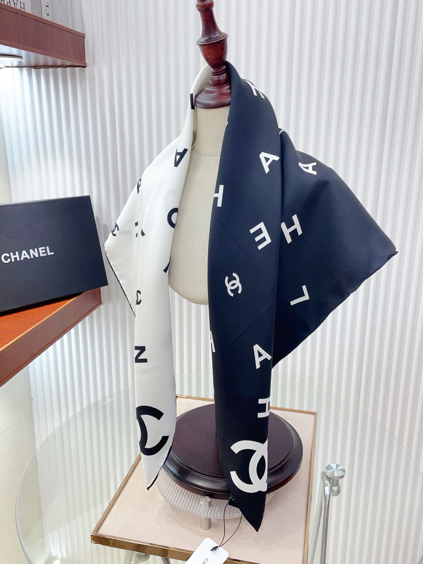 ✨✨【18姆米 双面同色】新款小香‼️美翻了[流泪]最新御用殿堂级极品‼️经典元素图案设计风格❗️美丽至