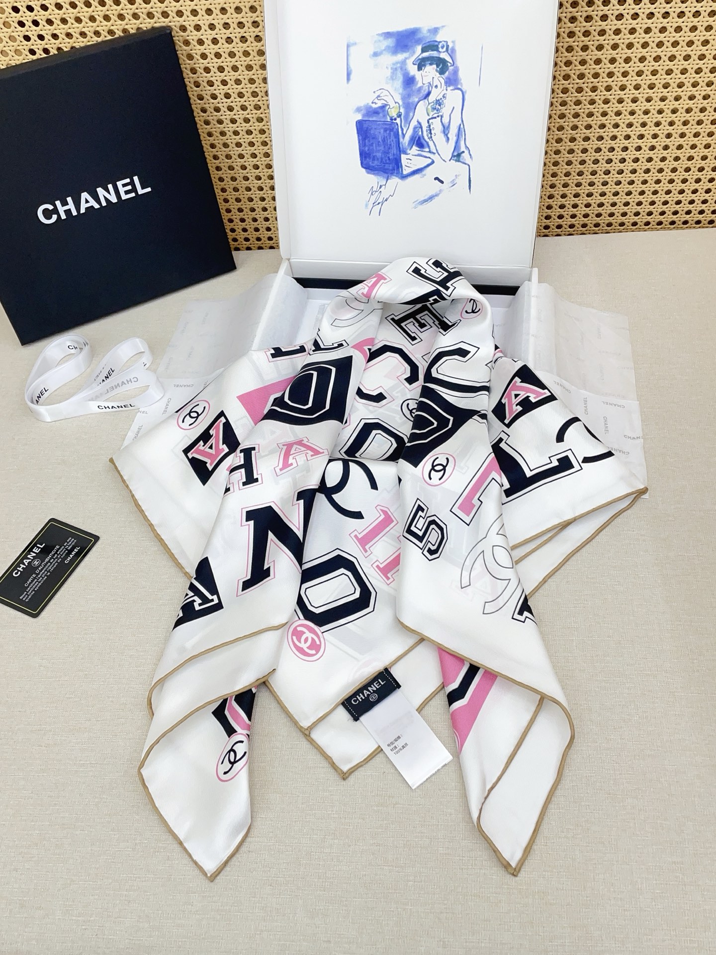 ✨✨【18姆米 双面同色】新款小香‼️美翻了[流泪]最新御用殿堂级极品‼️经典元素图案设计风格❗️美丽至极 真的 上身极