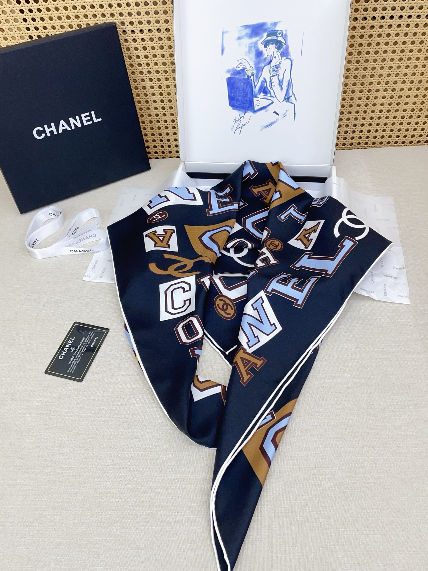 ✨✨【18姆米 双面同色】新款小香‼️美翻了[流泪]最新御用殿堂级极品‼️经典元素图案设计风格❗️美丽至极 真的 上身极