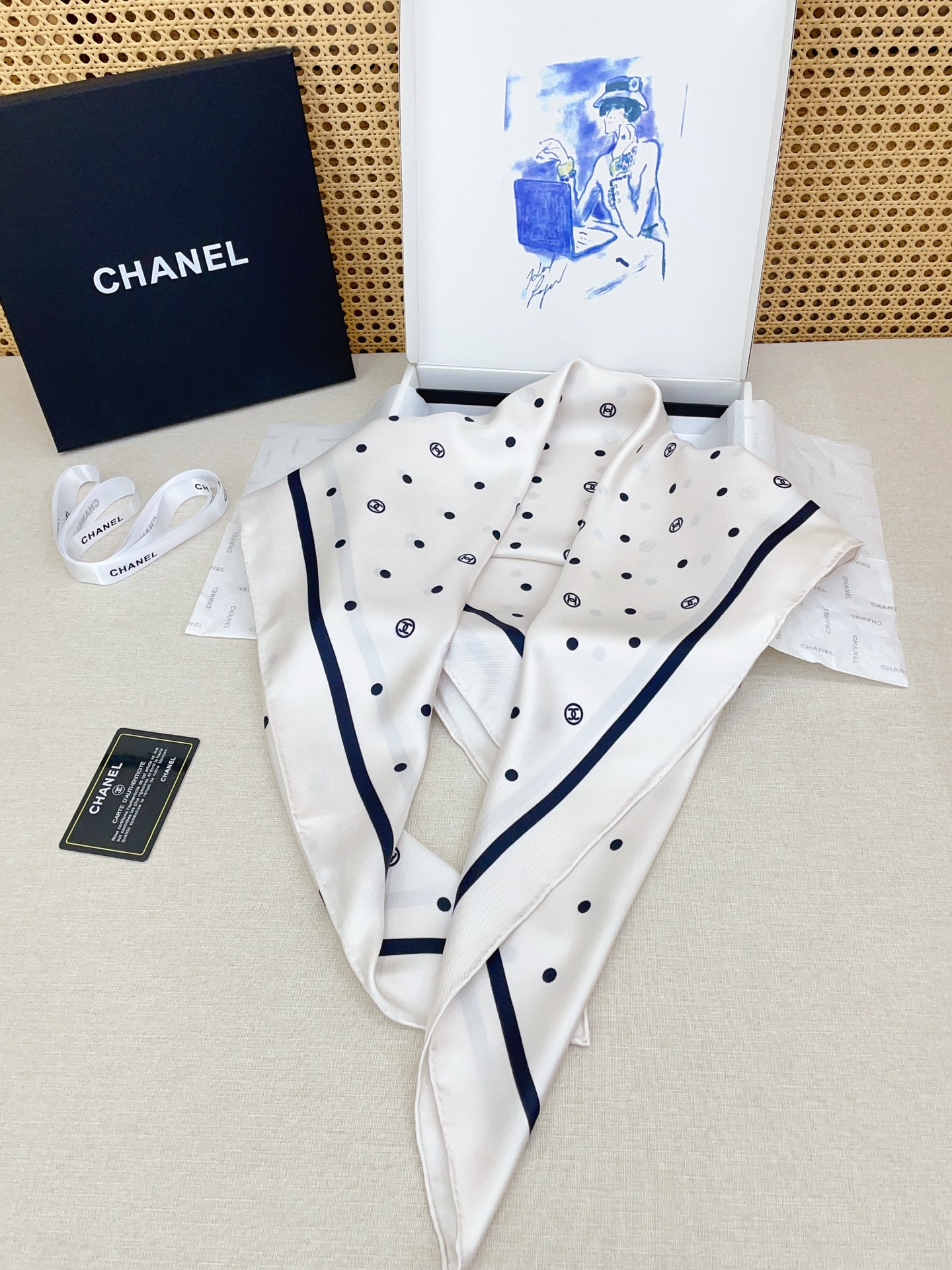 🆕 ✨✨【18姆米 双面同色】新款小香‼️美翻了[流泪]最新御用殿堂级极品‼️经典元素图案设计风格❗️美丽至极 真的 上