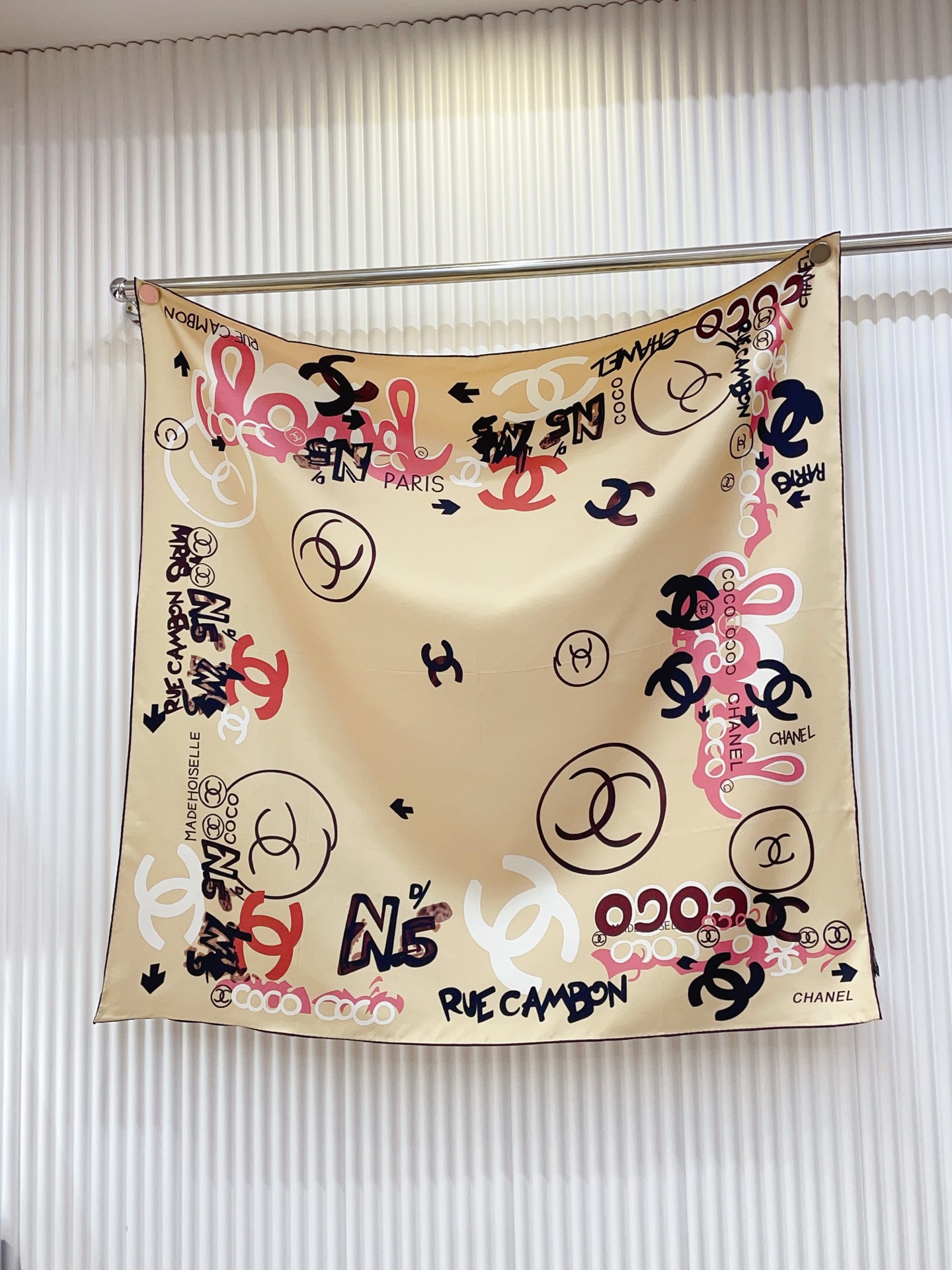 🆕 ✨✨【18姆米 双面同色】新款小香‼️美翻了[流泪]最新御用殿堂级极品‼️经典元素图案设计风格❗️美丽至极 真的 上
