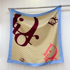 ✨✨【18姆米 双面同色】高级感爆棚❗️CD高级时髦风‼️配色非常考究,图案匠心,上身简直美得太惊艳了❤️融入日常的单品 ✨✨【18姆米 双面同色】高级感爆棚❗️CD高级时髦风‼️配色非常考究,图案匠心,上身简直美得太惊艳了❤️融入日常的单品