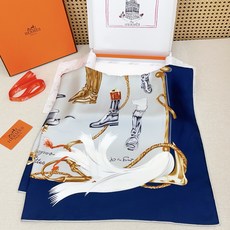 ✨✨【18姆米 双面同色】H**S真丝新款🆕👏👏买了都说好看‼️推荐💕【长筒马靴 90】真丝方巾,顶级工艺超值‼️专柜爆 ✨✨【18姆米 双面同色】H**S真丝新款🆕👏👏买了都说好看‼️推荐💕【长筒马靴 90】真丝方巾,顶级工艺超值‼️专柜爆
