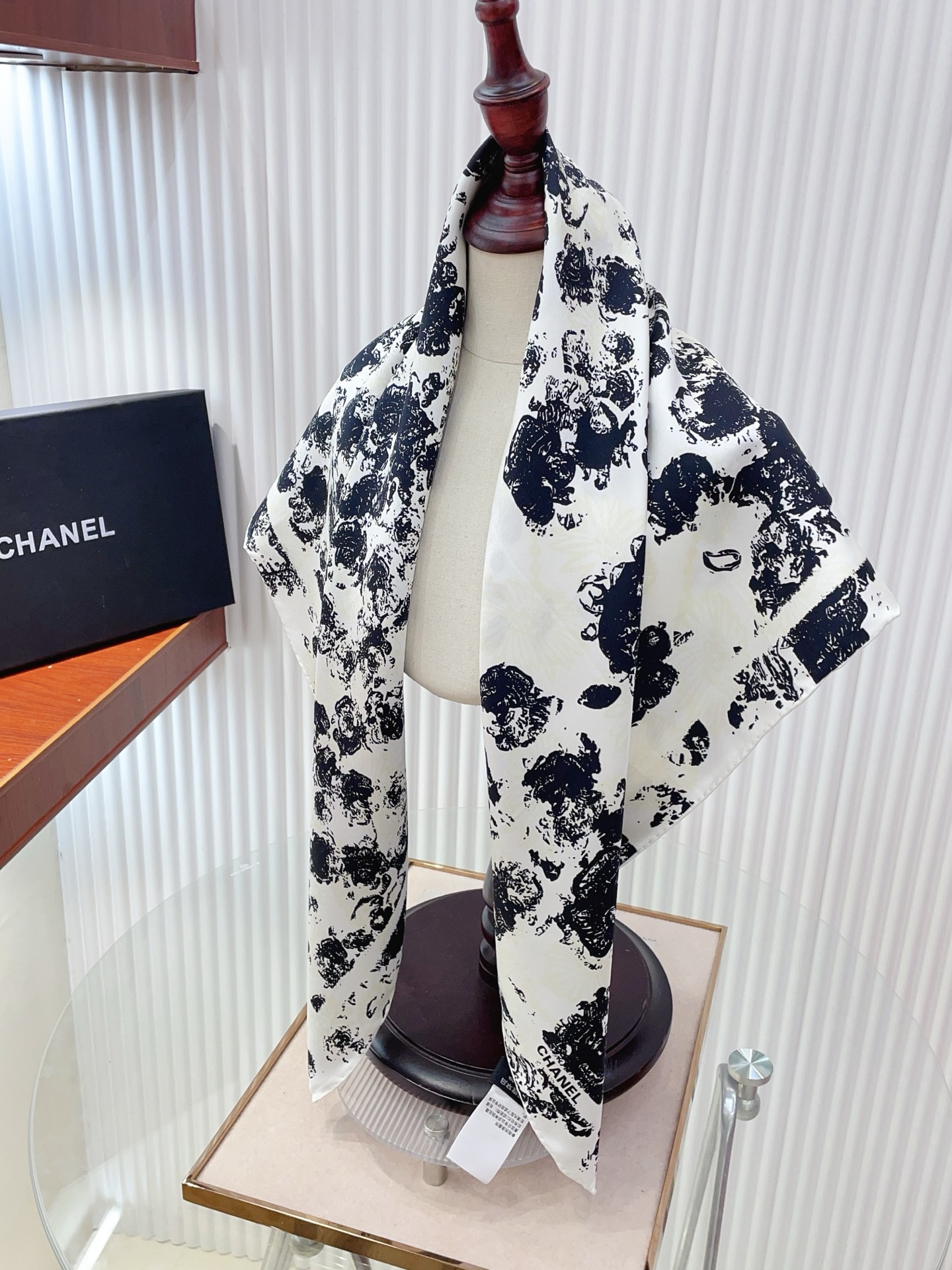 ✨✨【18姆米 双面同色】新款小香‼️美翻了[流泪]最新御用殿堂级极品‼️经典元素图案设计风格❗️美丽至