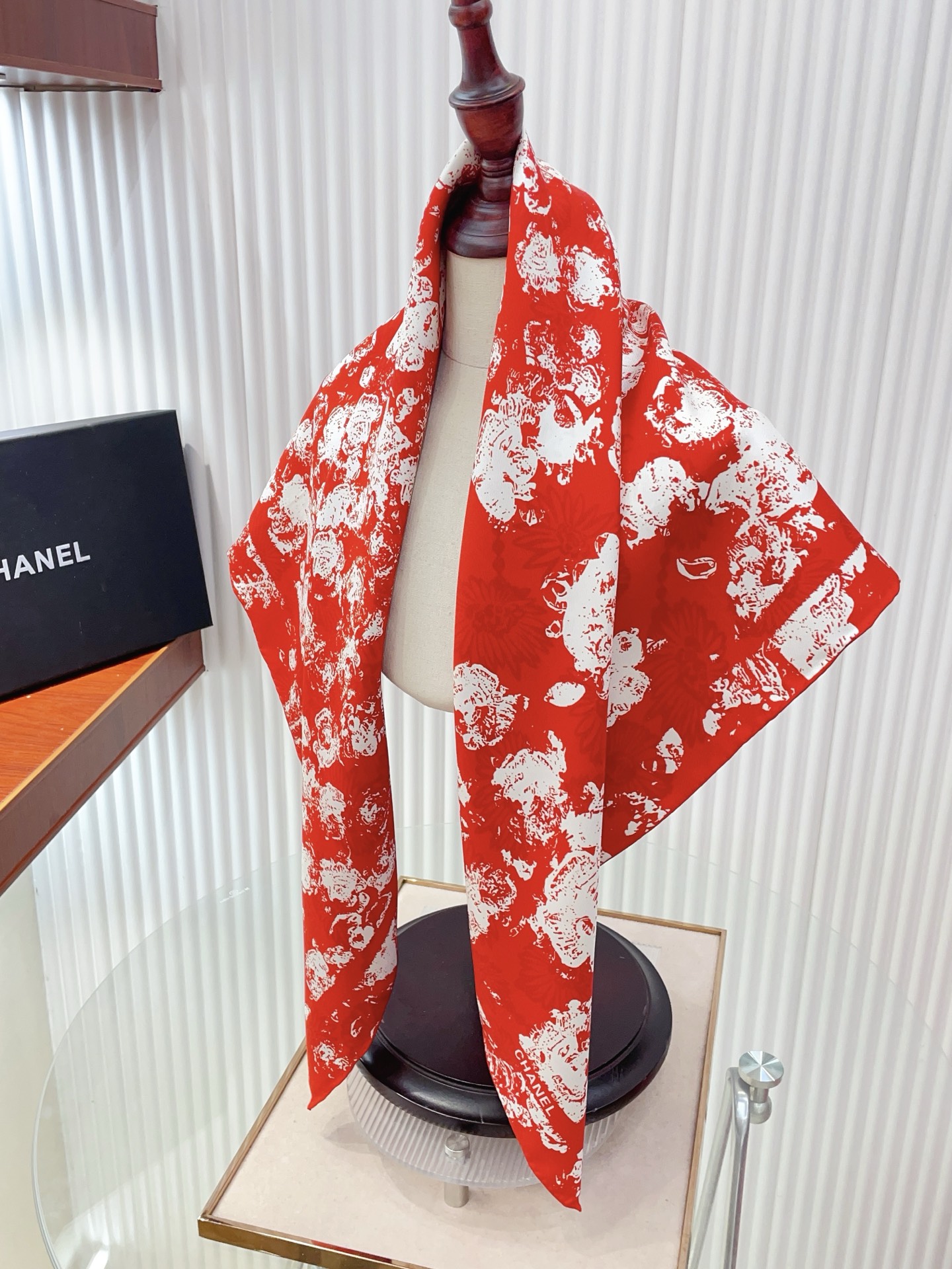 ✨✨【18姆米 双面同色】新款小香‼️美翻了[流泪]最新御用殿堂级极品‼️经典元素图案设计风格❗️美丽至