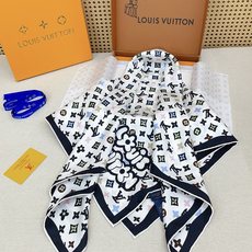 ✨✨【18姆米 双面同色】上身效果疯狂的喜欢❗️专柜也是刚刚上架的,L*最最新款~非常有看头,L的这类元 ✨✨【18姆米 双面同色】上身效果疯狂的喜欢❗️专柜也是刚刚上架的,L*最最新款~非常有看头,L的这类元