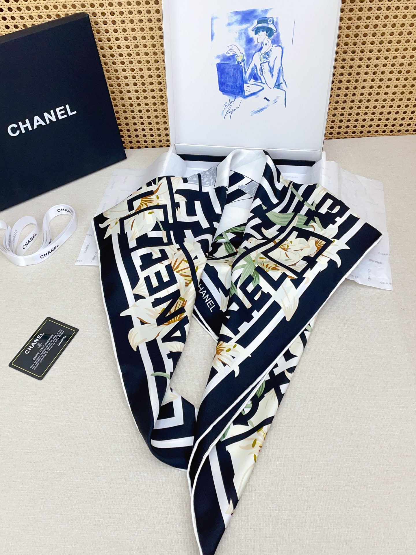 ✨✨【18姆米 双面同色】新款小香‼️美翻了[流泪]最新御用殿堂级极品‼️经典元素图案设计风格❗️美丽至极 真的 上身极