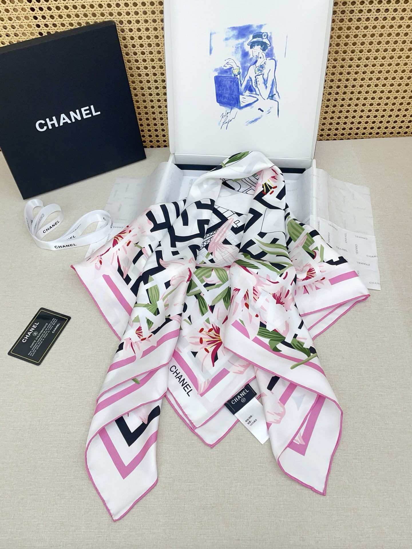 ✨✨【18姆米 双面同色】新款小香‼️美翻了[流泪]最新御用殿堂级极品‼️经典元素图案设计风格❗️美丽至极 真的 上身极