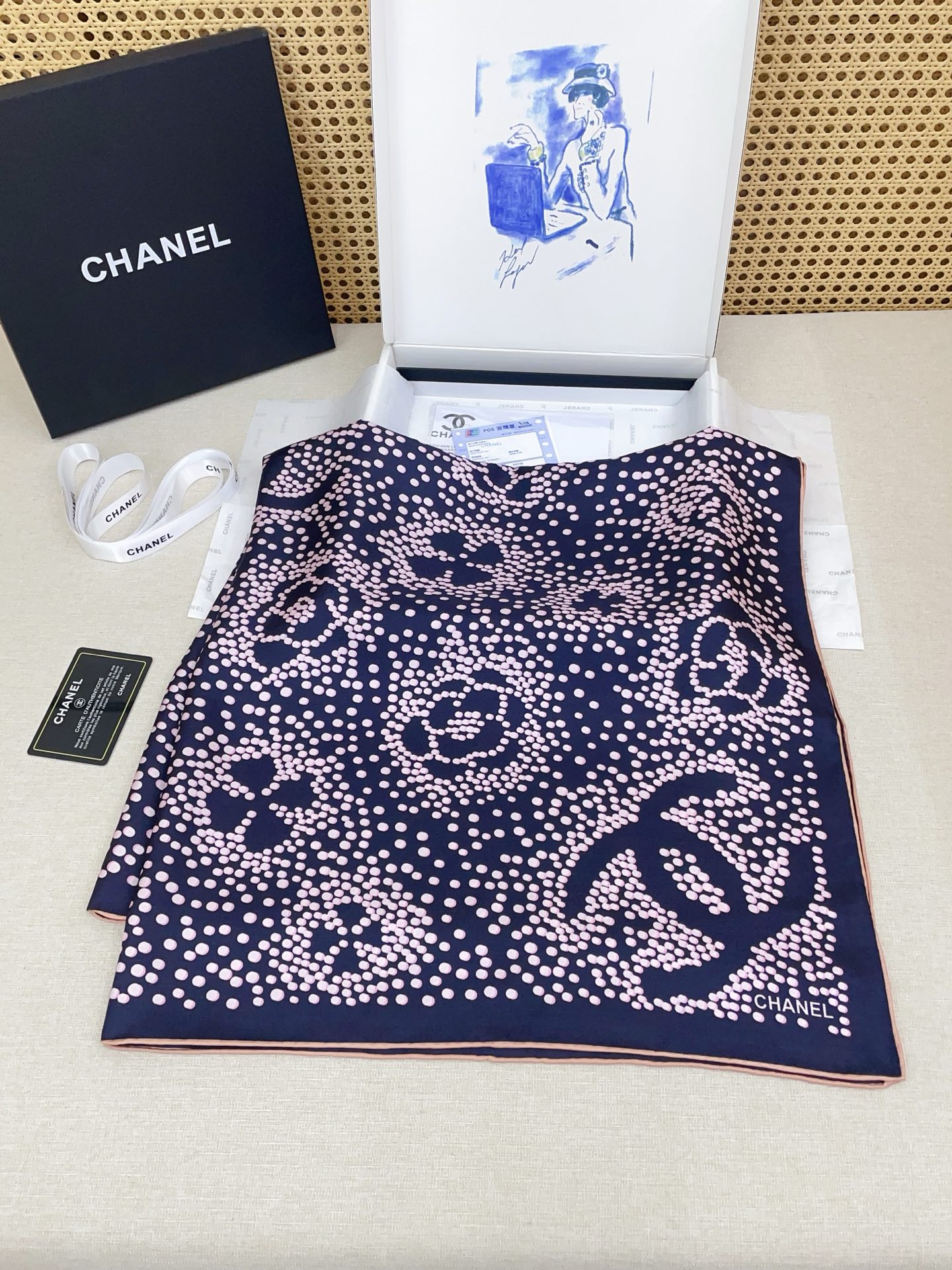 ✨✨【18姆米 双面同色】新款小香‼️美翻了[流泪]最新御用殿堂级极品‼️经典元素图案设计风格❗️美丽至极 真的 上身极
