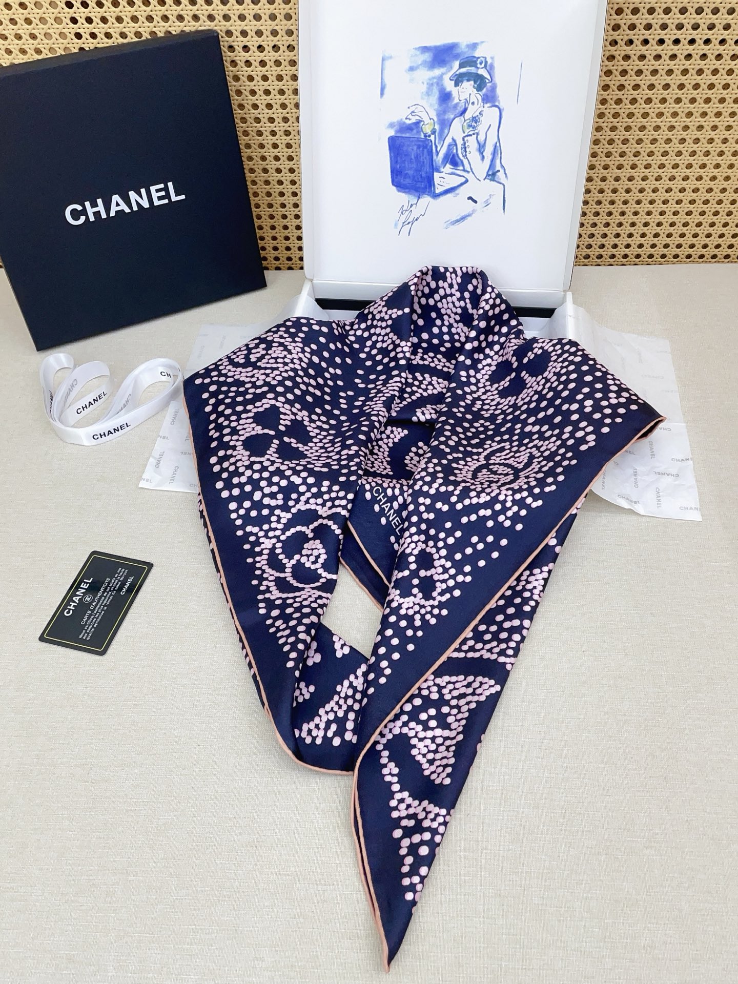 ✨✨【18姆米 双面同色】新款小香‼️美翻了[流泪]最新御用殿堂级极品‼️经典元素图案设计风格❗️美丽至极 真的 上身极