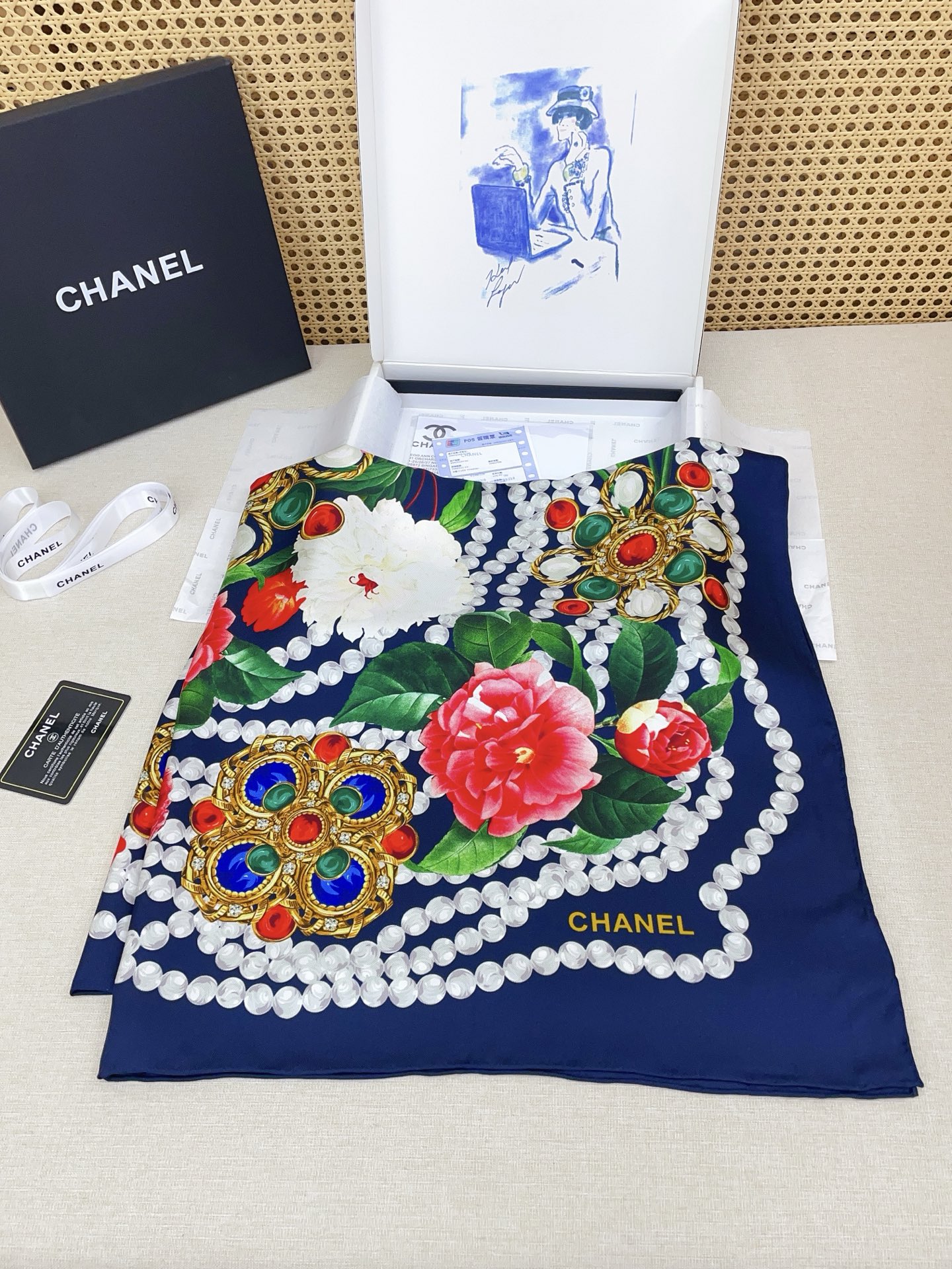 ✨✨【18姆米 双面同色】高级感爆棚❗️CD高级时髦风‼️配色非常考究,图案匠心,上身简直美得太惊艳了❤️融入日常的单品 ✨✨【18姆米 双面同色】高级感爆棚❗️CD高级时髦风‼️配色非常考究,图案匠心,上身简直美得太惊艳了❤️融入日常的单品